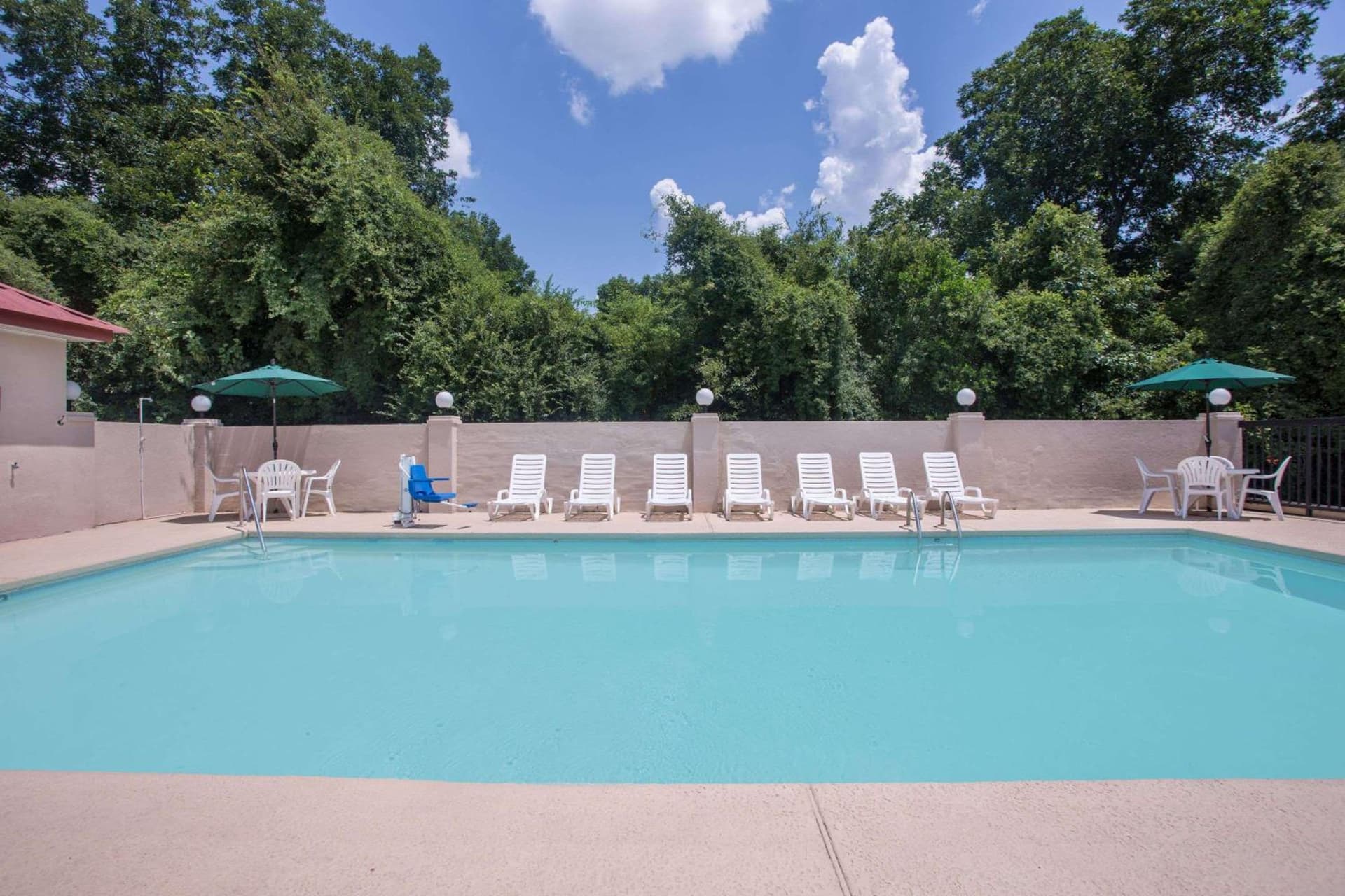 Days Inn by Wyndham Dublin GA property views in Dublin, GA — gallery photo 3