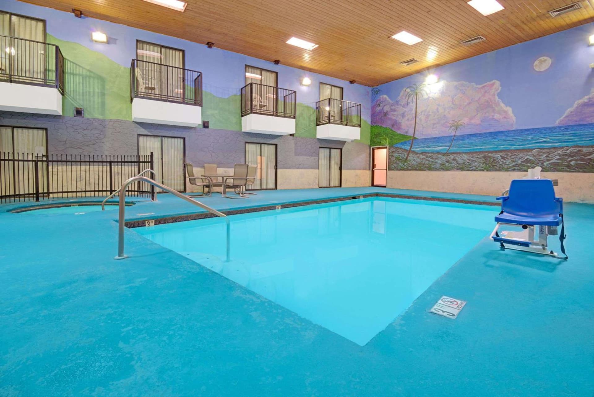 Days Inn by Wyndham East Albuquerque 'Newly Renovated' property views in Albuquerque, NM — gallery photo 3