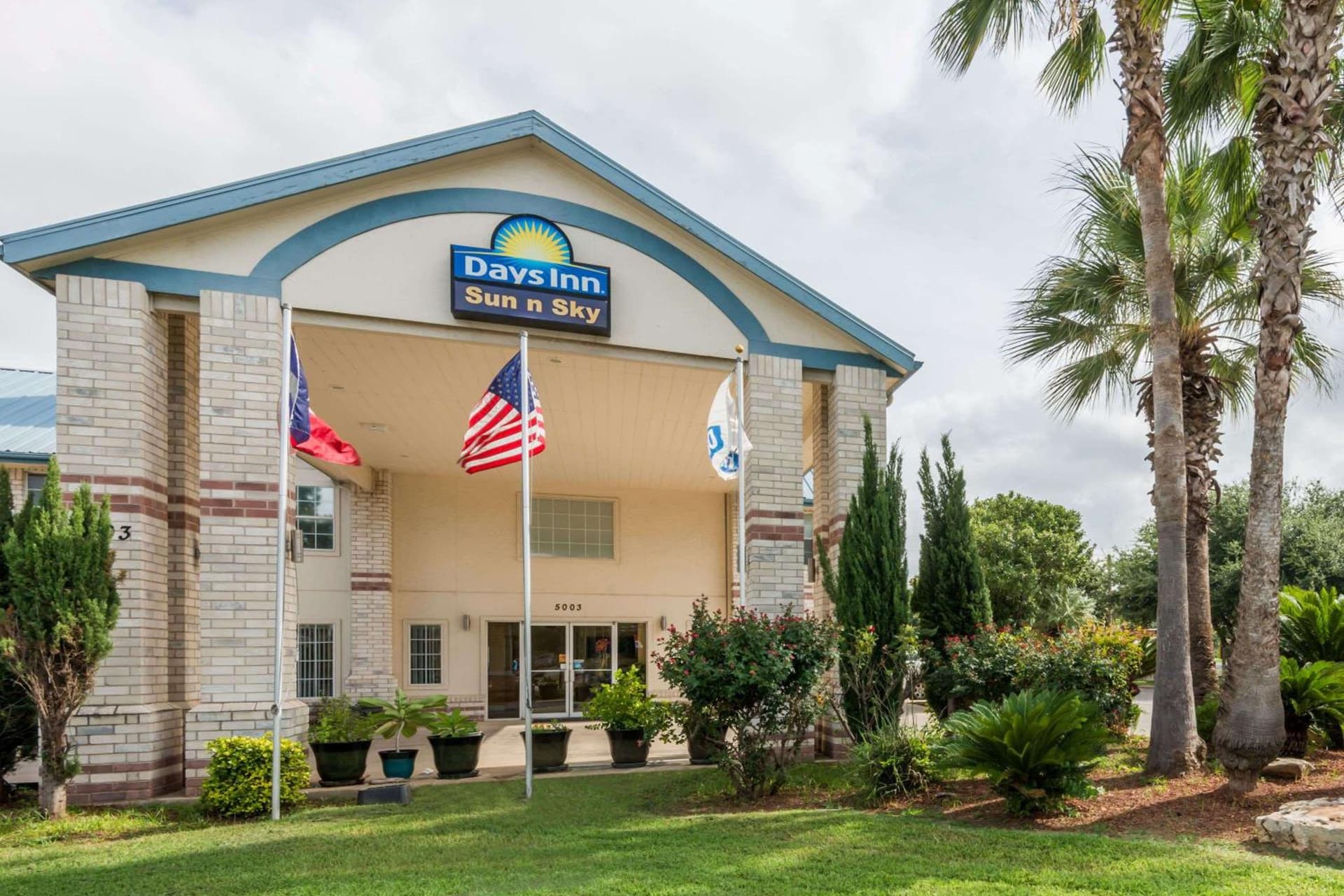 Days Inn by Wyndham San Antonio Southeast Frost Bank Center featured exterior or lobby in San Antonio, TX — similar hotel