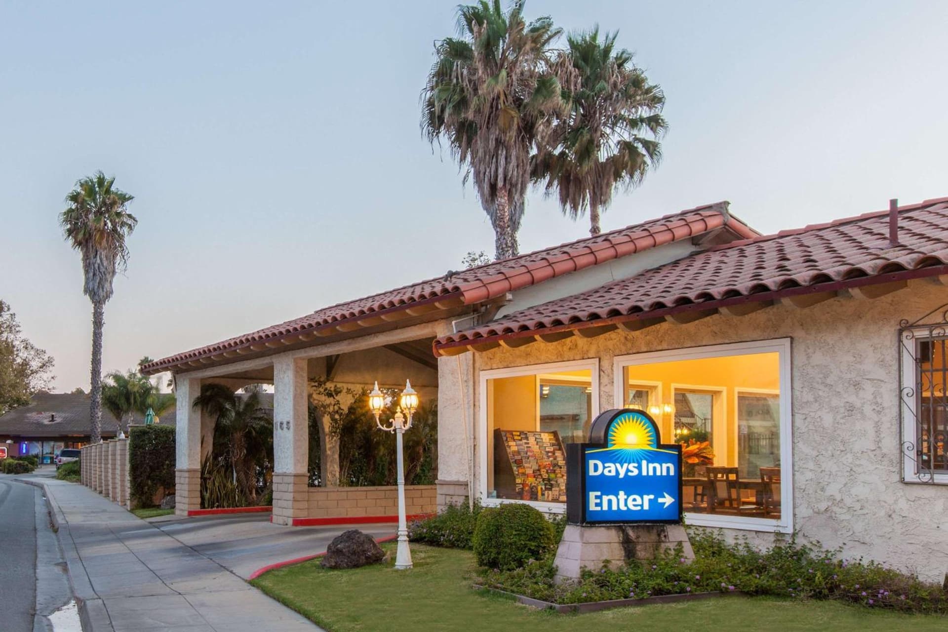 Days Inn by Wyndham Camarillo - Ventura featured exterior or lobby in Camarillo, CA — similar hotel