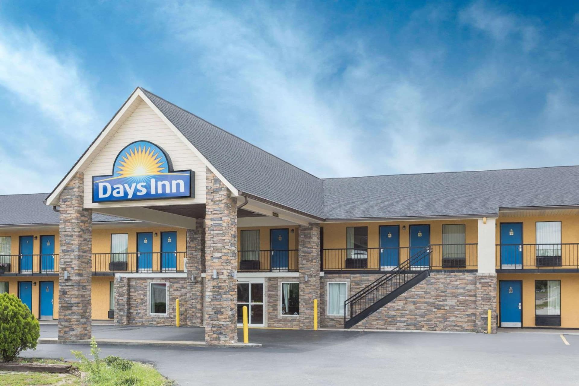 Days Inn by Wyndham Newberry South Carolina featured exterior or lobby in Newberry, SC — similar hotel