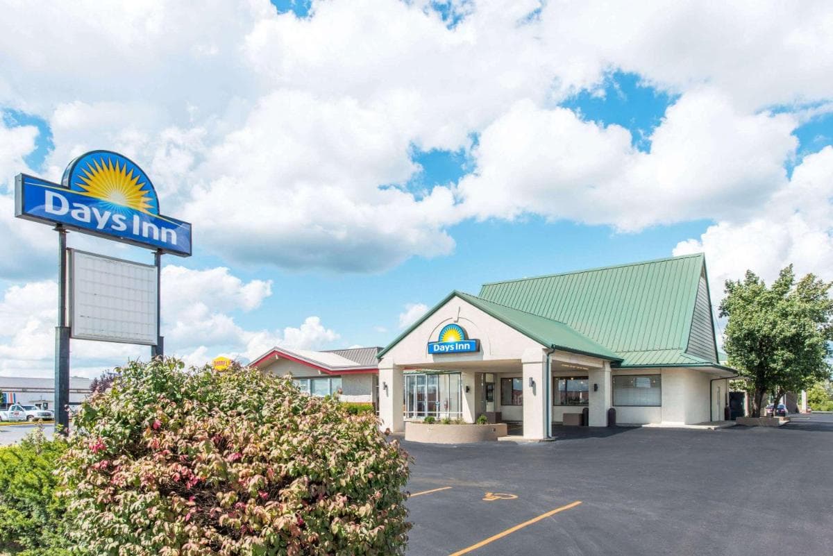 Days Inn by Wyndham Elizabethtown featured exterior or lobby in Elizabethtown, KY — similar hotel