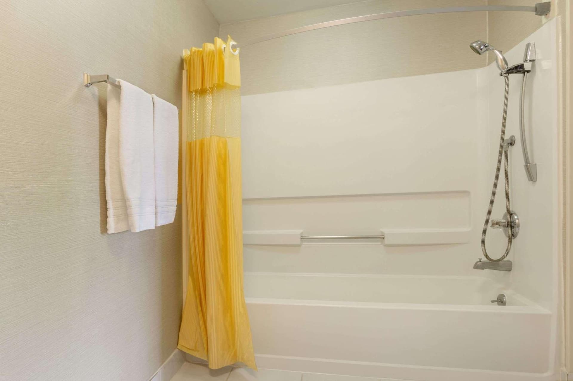Days Inn by Wyndham Columbus Fairgrounds gallery photo in Columbus, OH — image 33