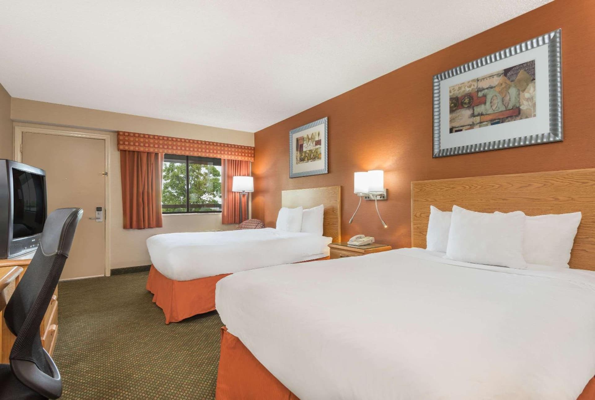 Days Inn by Wyndham Columbus Fairgrounds gallery photo in Columbus, OH — image 34