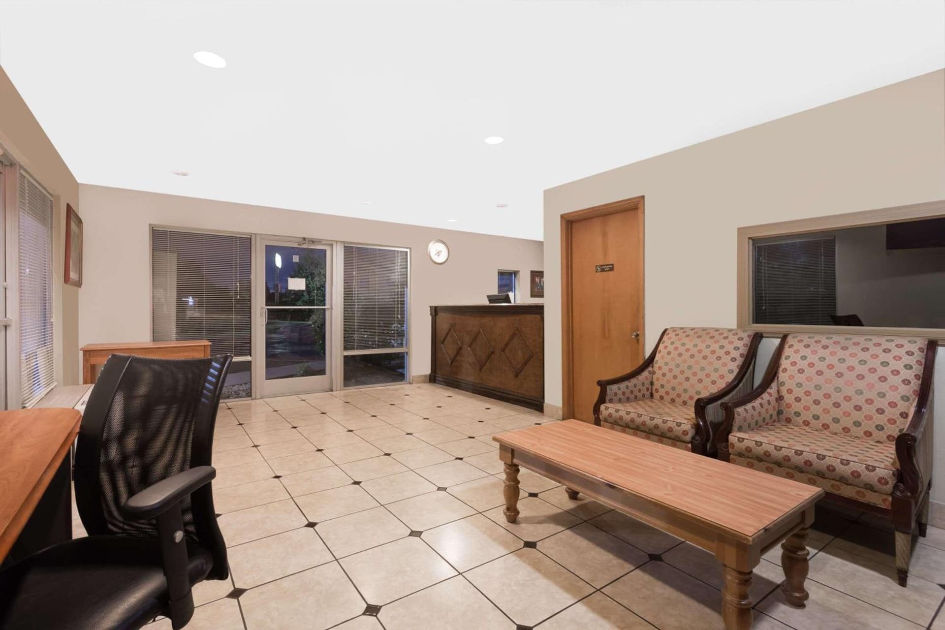 Days Inn by Wyndham Augusta Wheeler Road property views in Augusta, GA — gallery photo 3