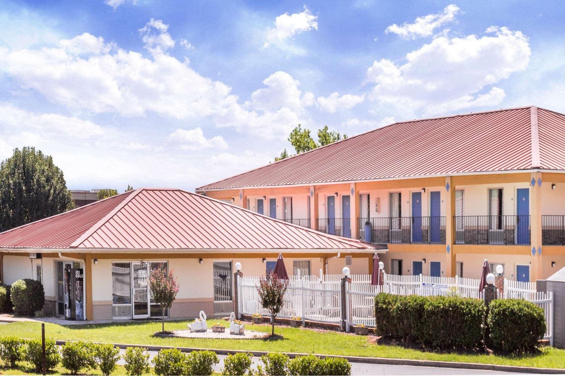 Days Inn by Wyndham Augusta Wheeler Road featured exterior or lobby in Augusta, GA — similar hotel