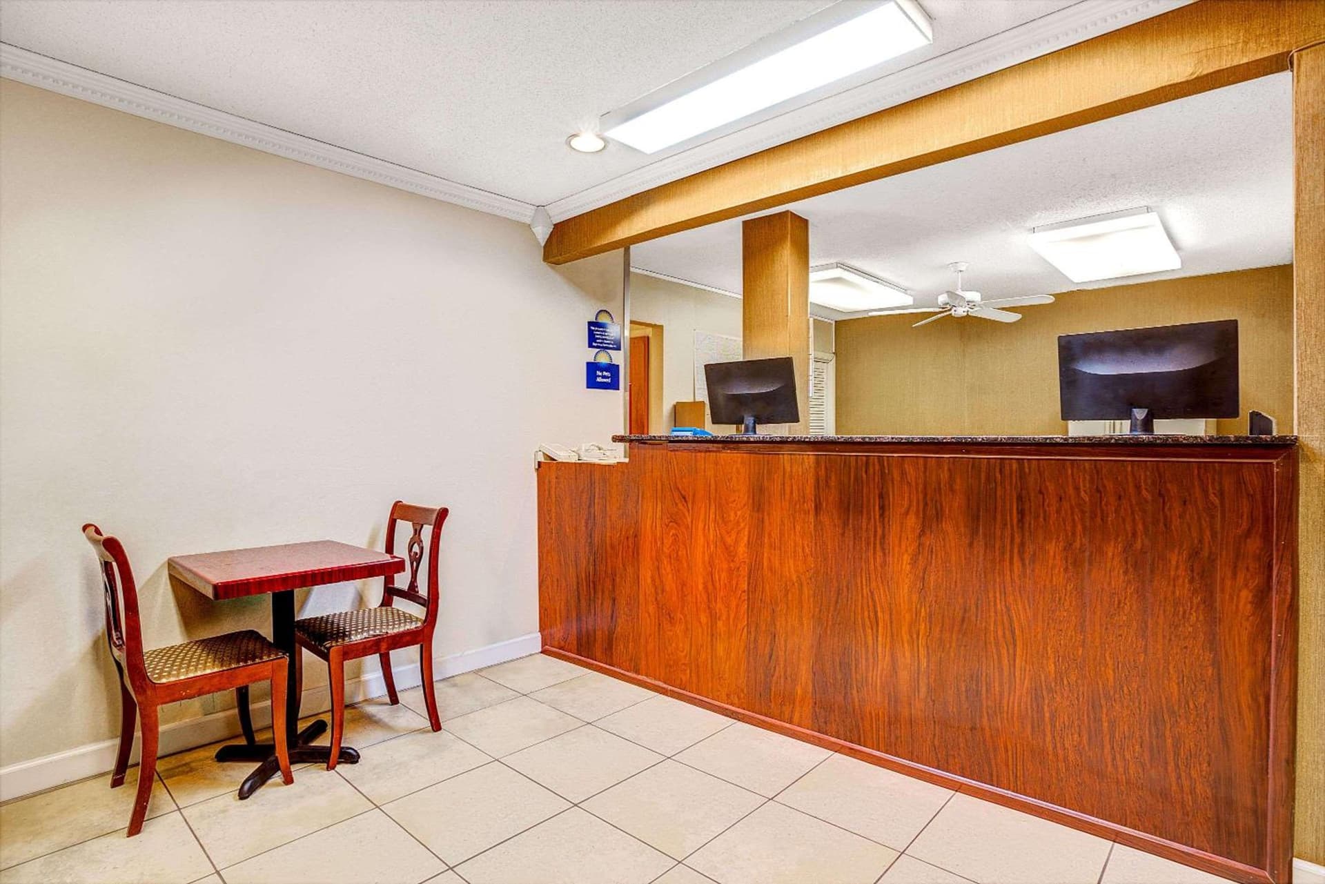 Days Inn by Wyndham Chesapeake gallery photo in Chesapeake, VA — image 12