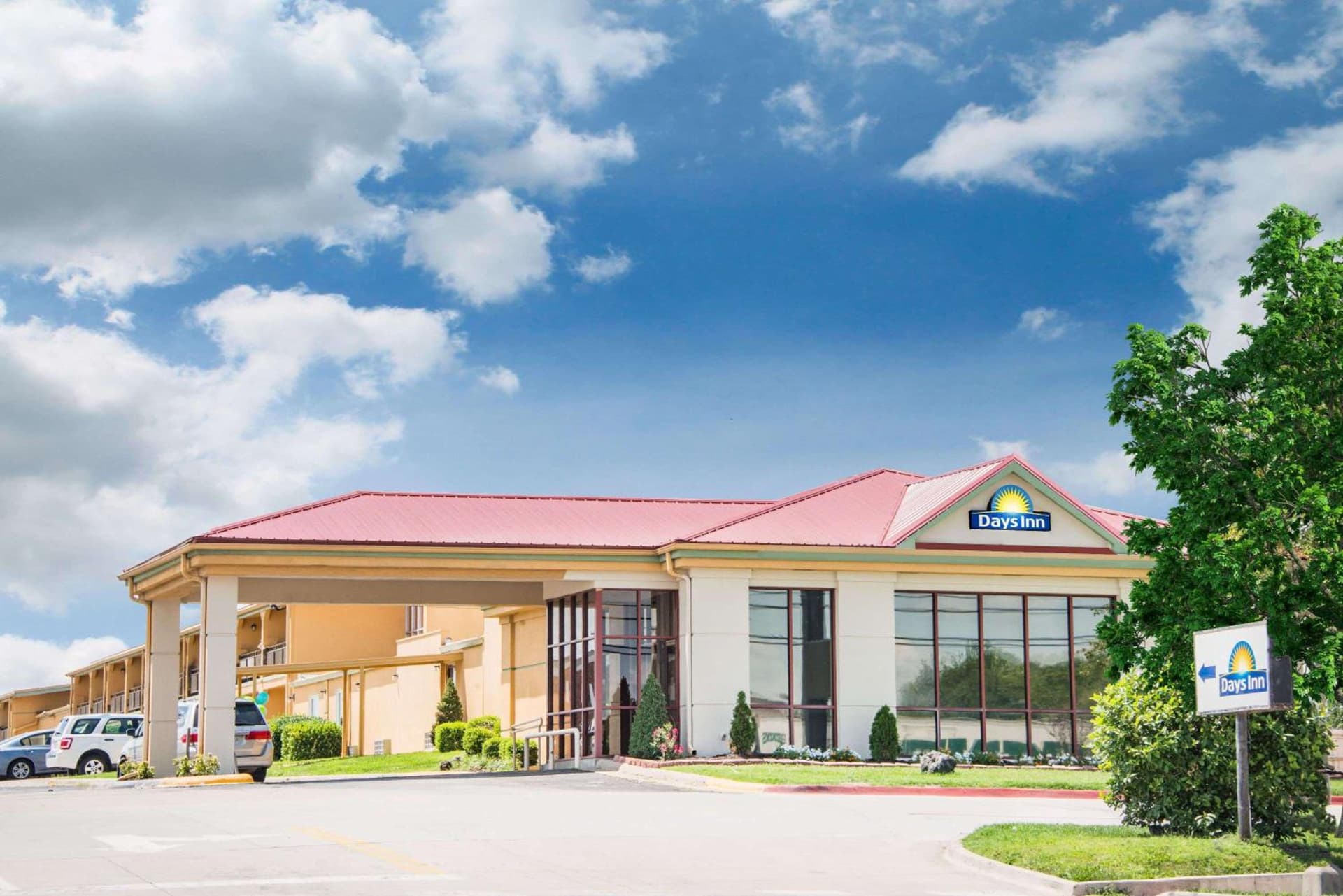 Days Inn by Wyndham Joplin — hotel in Joplin, Missouri