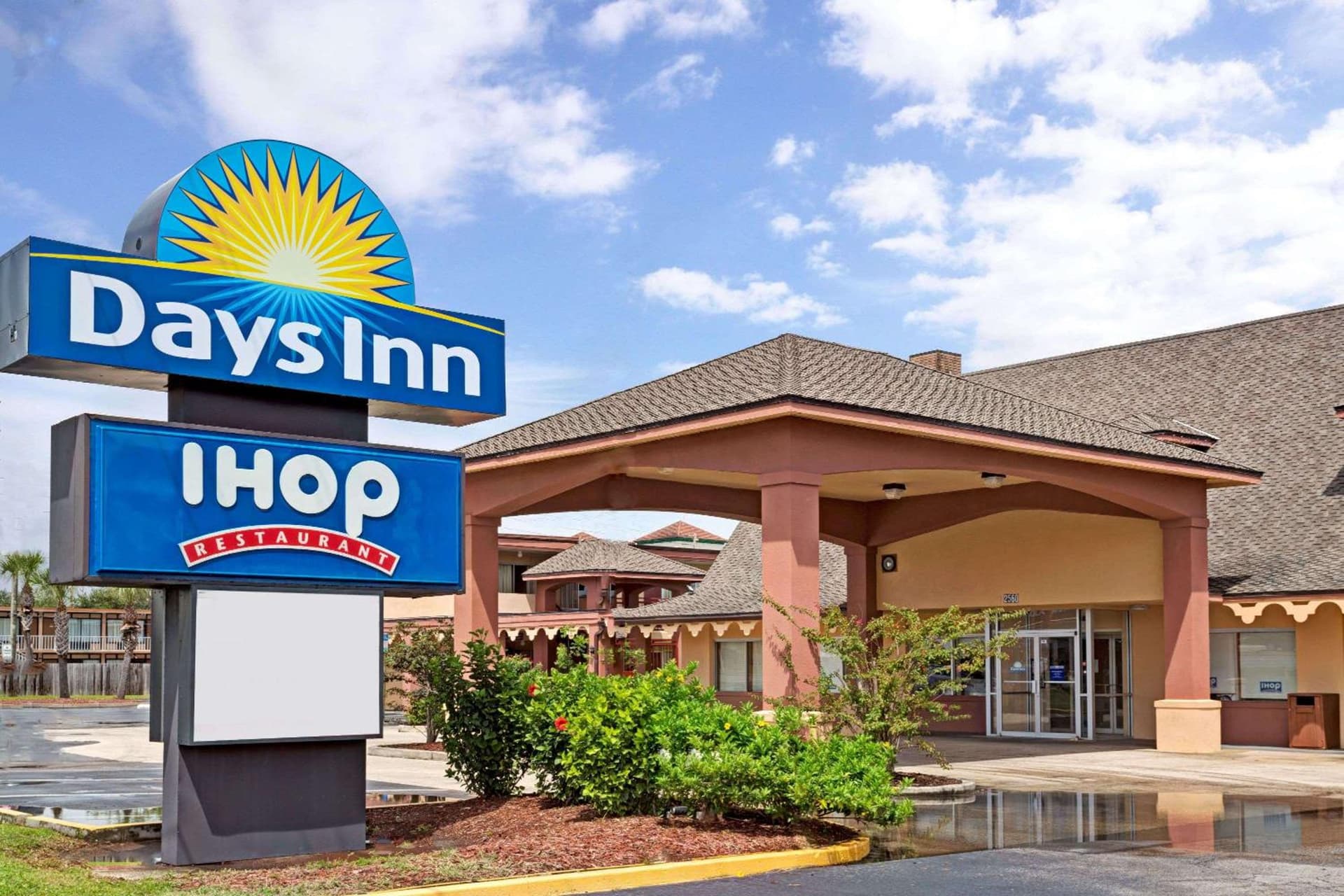 Days Inn by Wyndham St Augustine I-95-Outlet Mall gallery photo in St. Augustine, FL — image 8