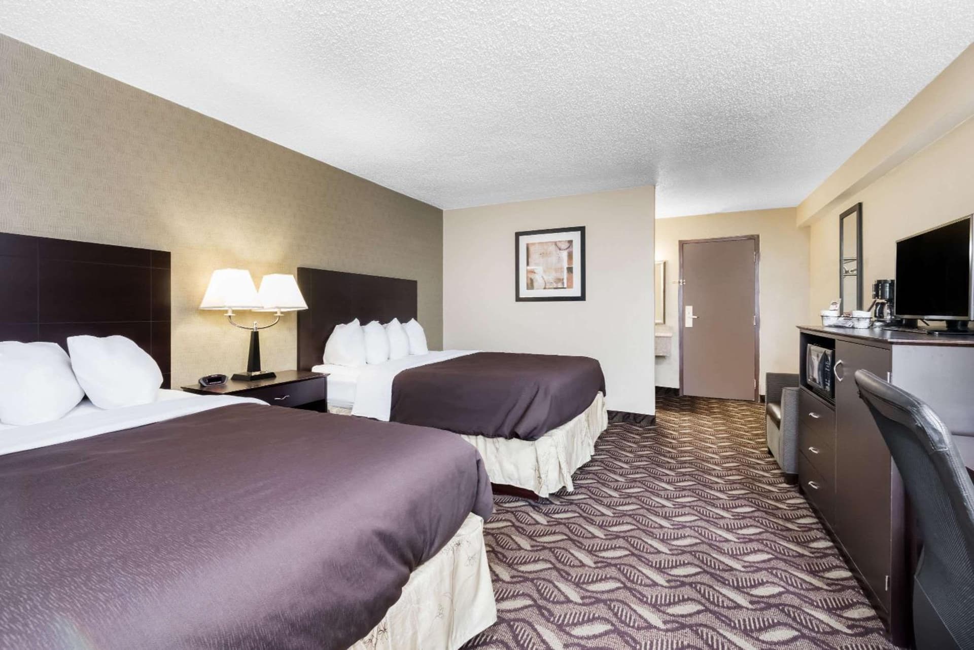 Days Inn by Wyndham Bismarck gallery photo in Bismarck, ND — image 13