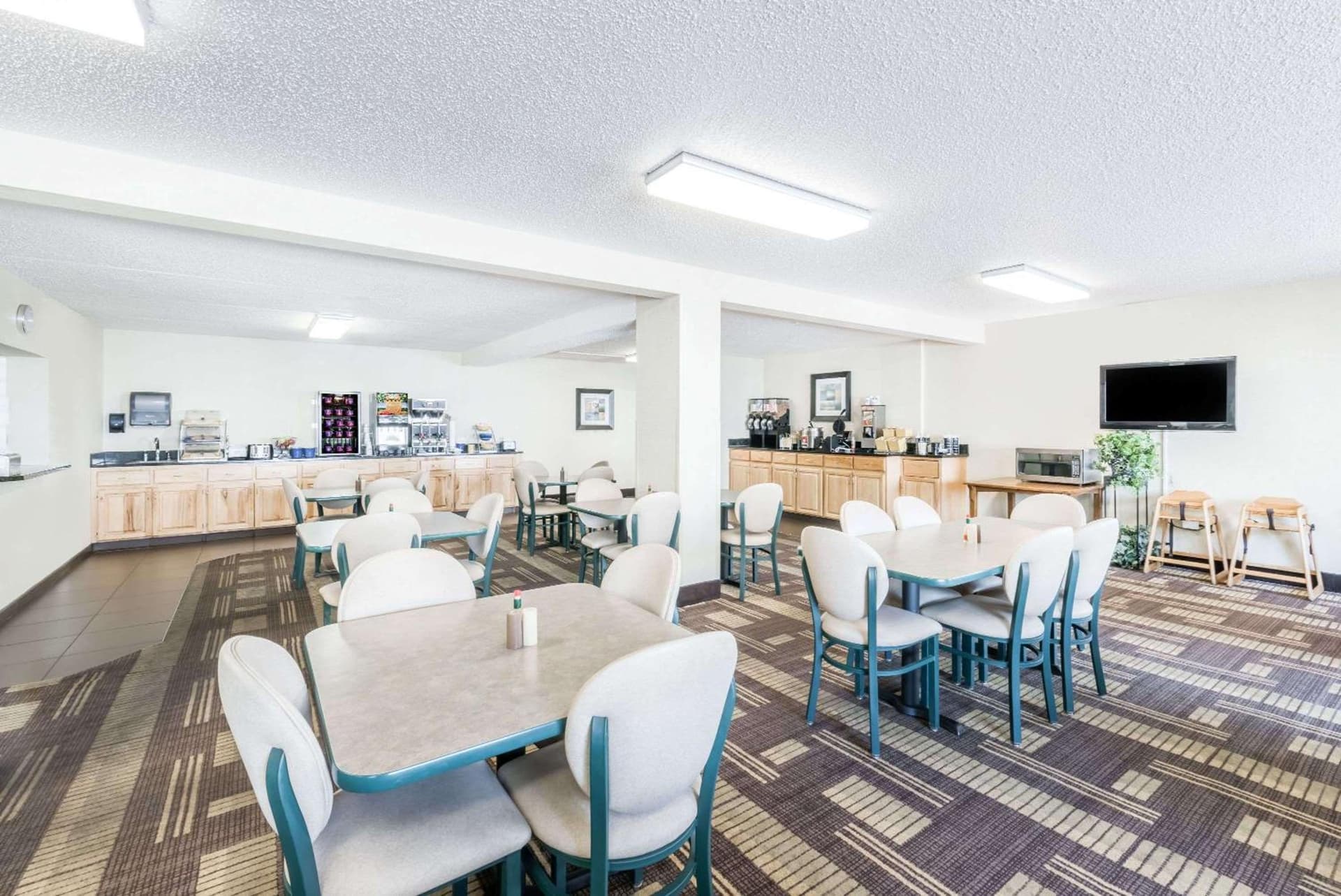 Days Inn by Wyndham Bismarck property views in Bismarck, ND — gallery photo 3