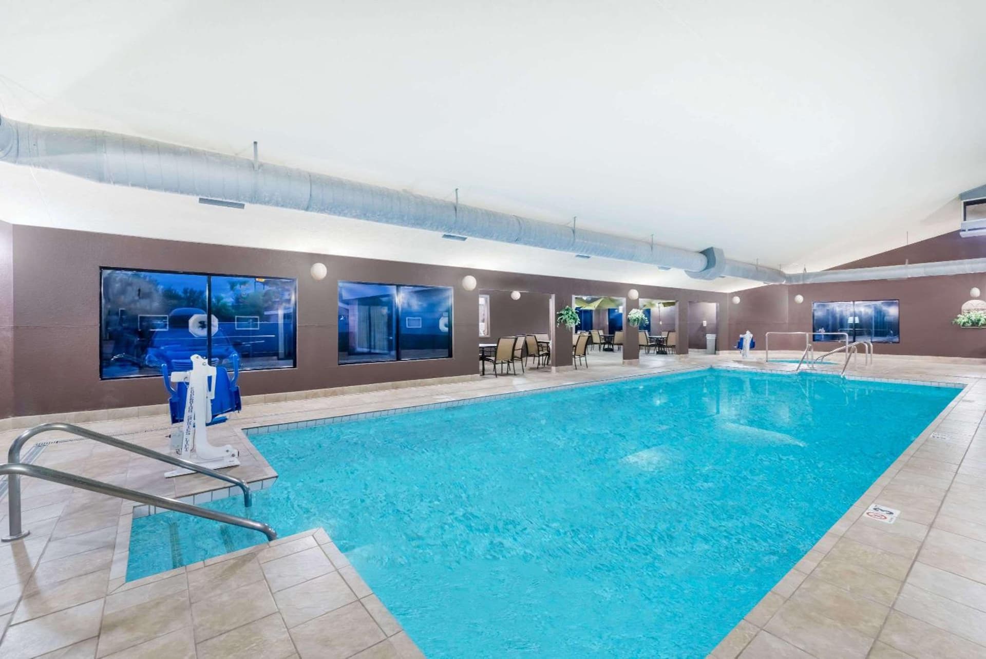 Days Inn by Wyndham Bismarck gallery photo in Bismarck, ND — image 16