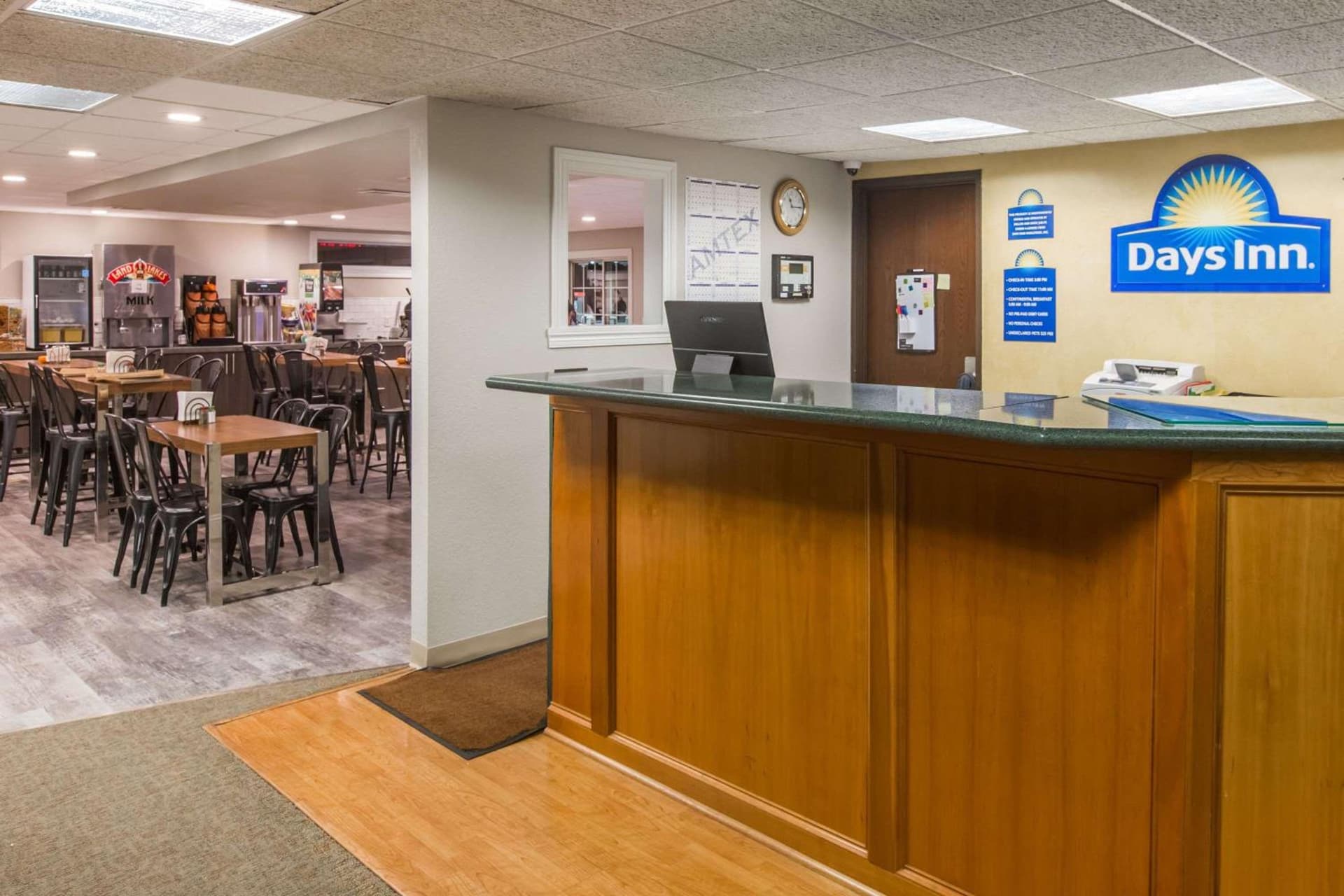 Days Inn by Wyndham Pierre property views in Pierre, SD — gallery photo 3
