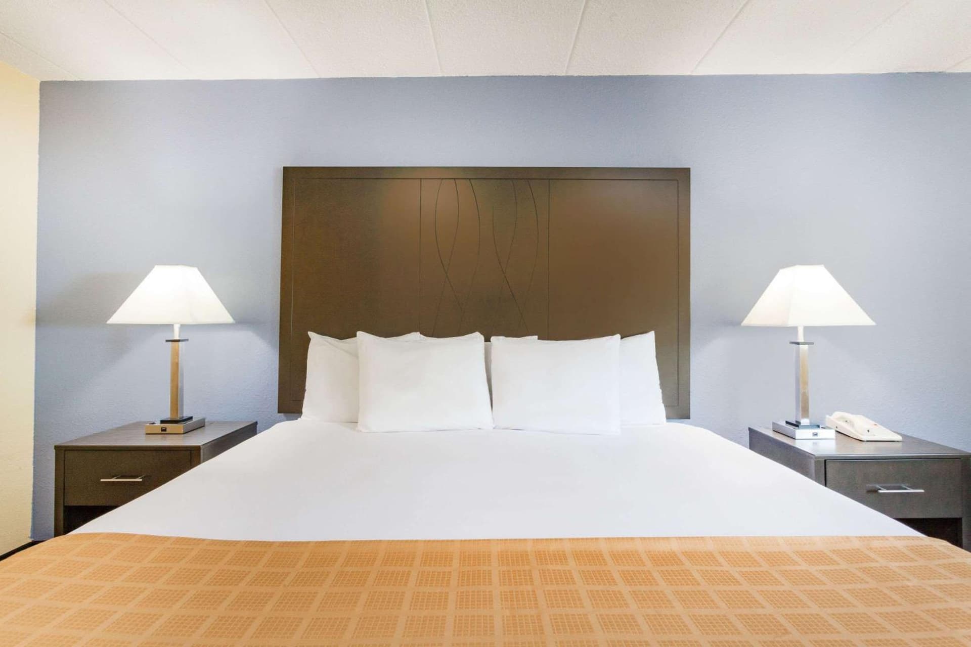 Days Inn by Wyndham Wilkes Barre gallery photo in Wilkes-Barre, PA — image 6