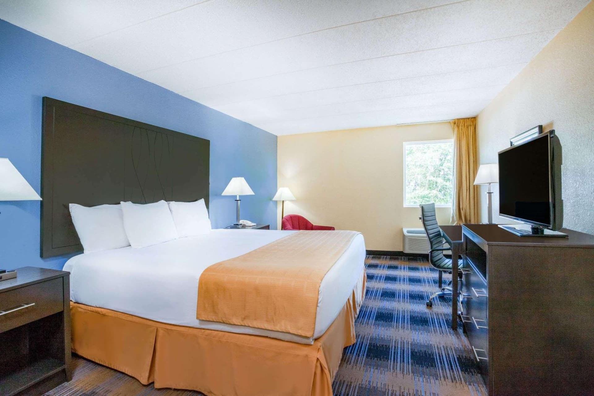 Days Inn by Wyndham Wilkes Barre gallery photo in Wilkes-Barre, PA — image 16
