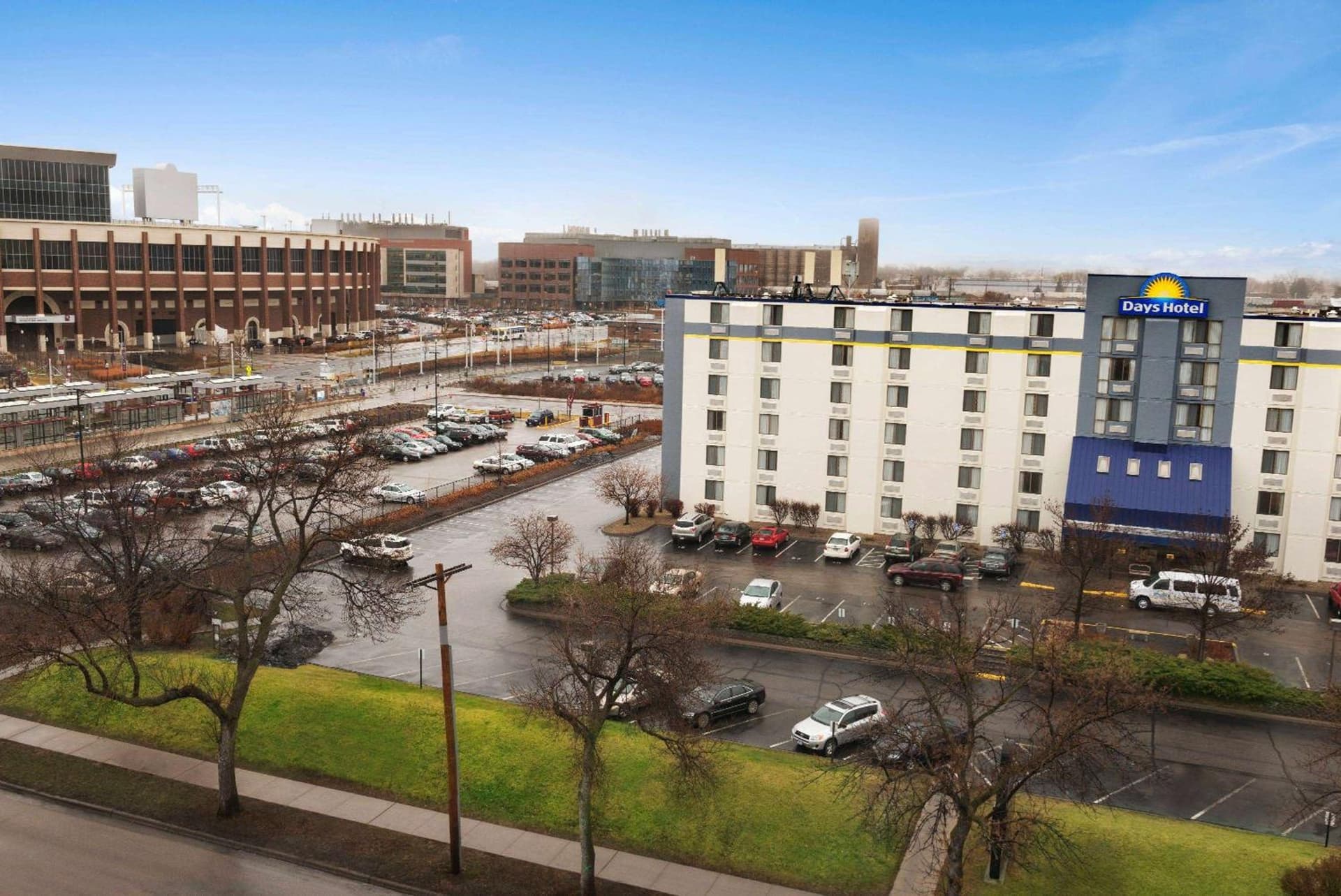 Days Hotel by Wyndham University Ave SE gallery photo in Minneapolis, MN — image 10