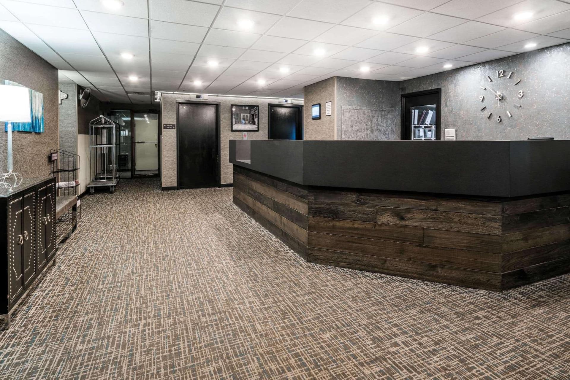 Days Hotel by Wyndham University Ave SE gallery photo in Minneapolis, MN — image 17
