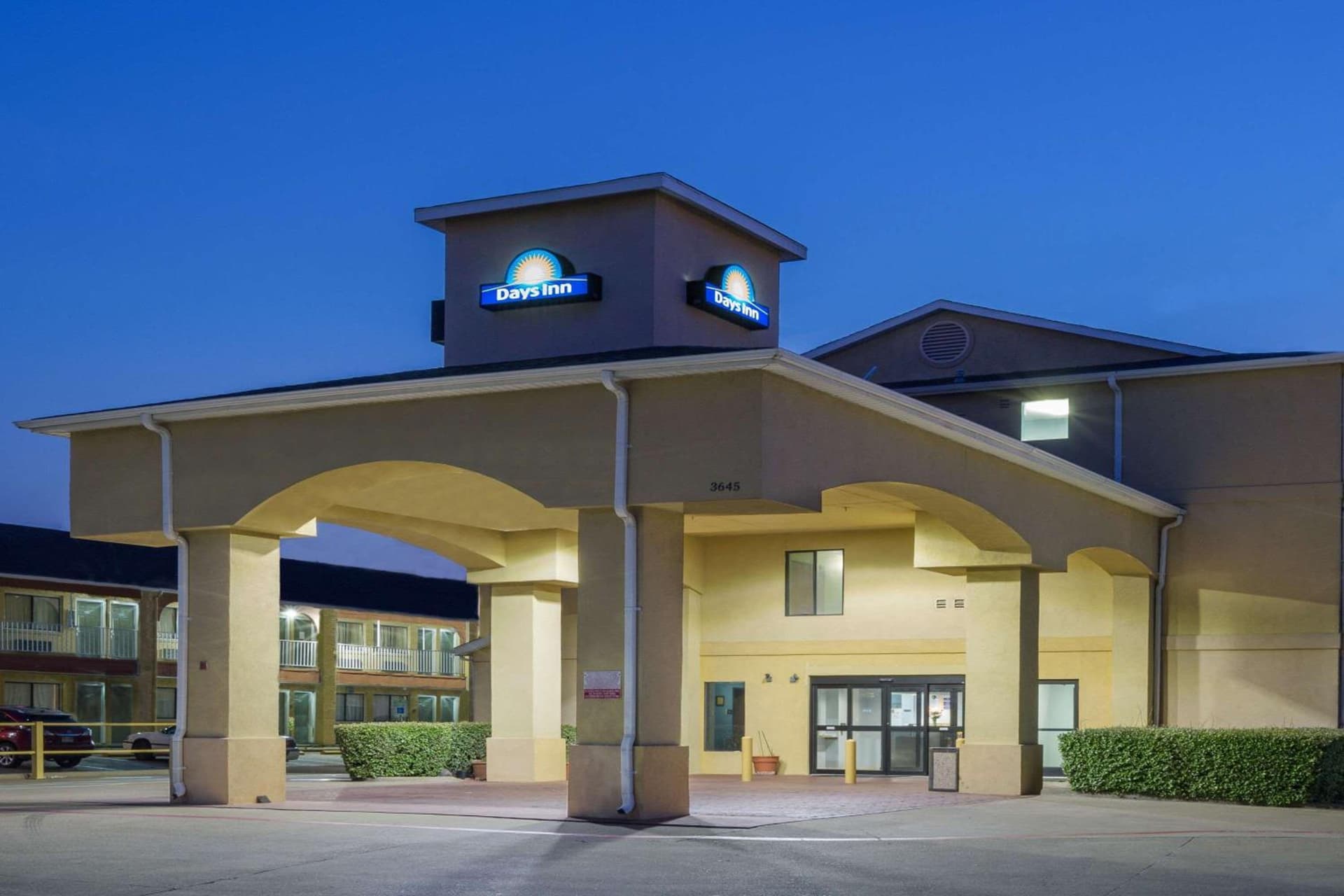 Days Inn by Wyndham Dallas Garland West gallery photo in Garland, TX — image 9