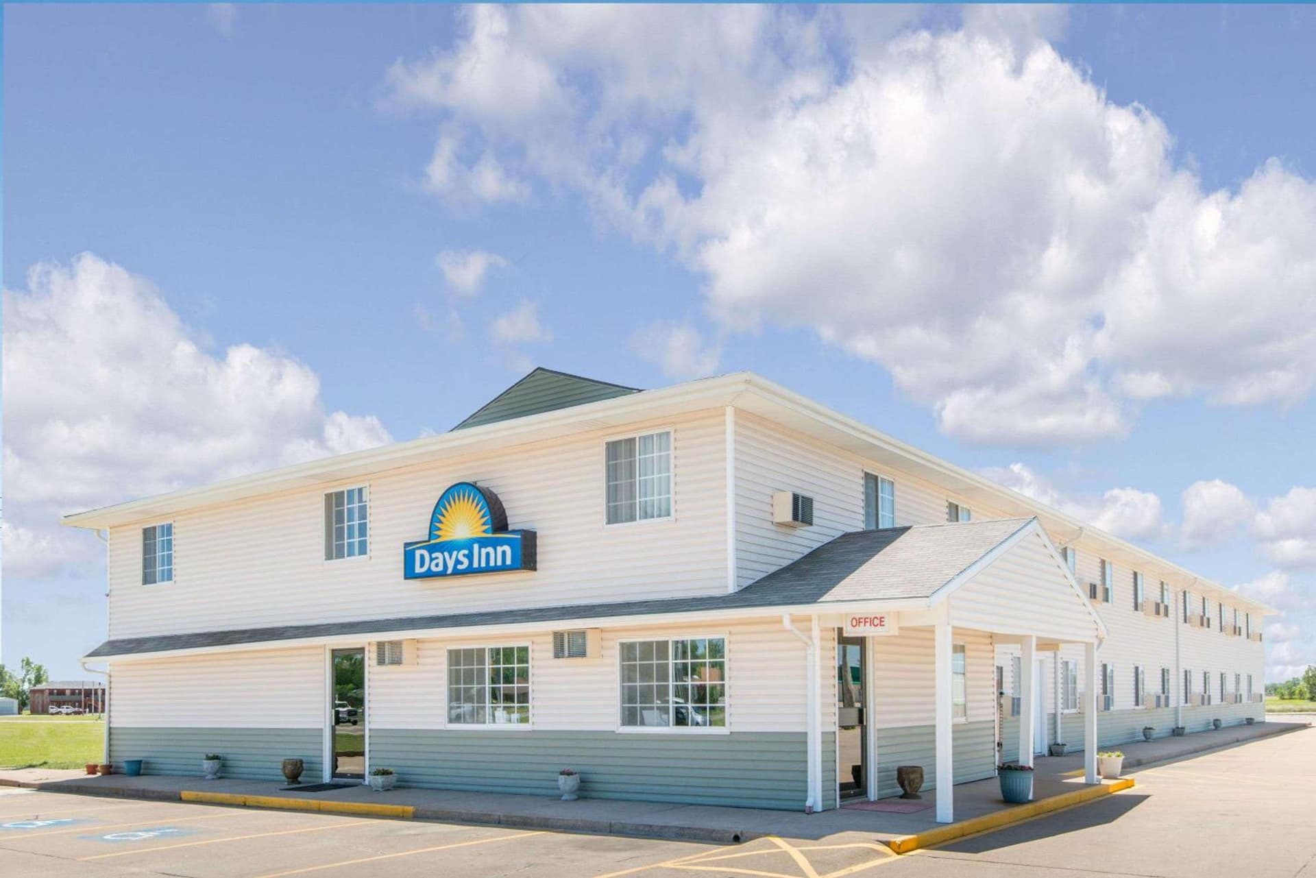 Days Inn by Wyndham Great Bend featured exterior or lobby in Great Bend, KS — similar hotel