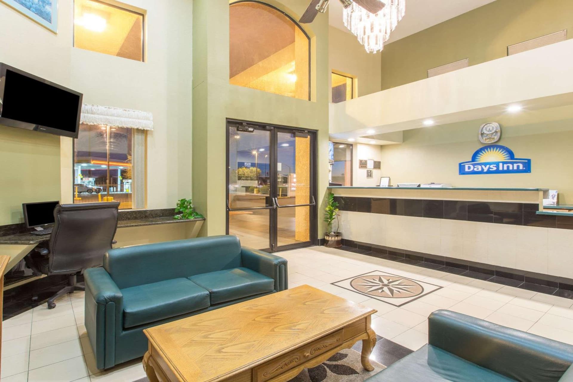 Days Inn by Wyndham Tucson Airport property views in Tucson, AZ — gallery photo 3