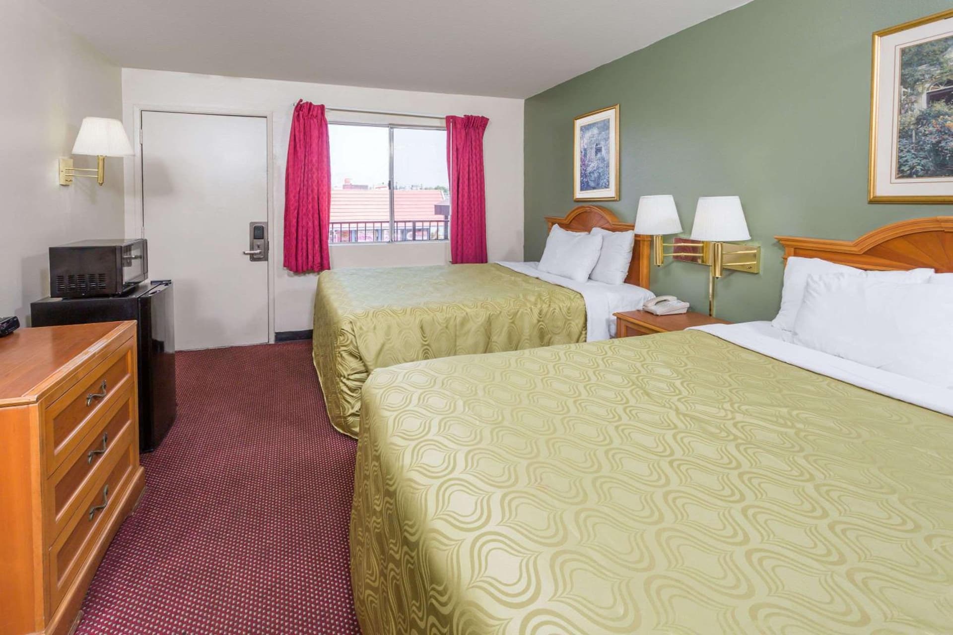 Days Inn by Wyndham in San Bernardino interior in San Bernardino, CA — gallery photo 2