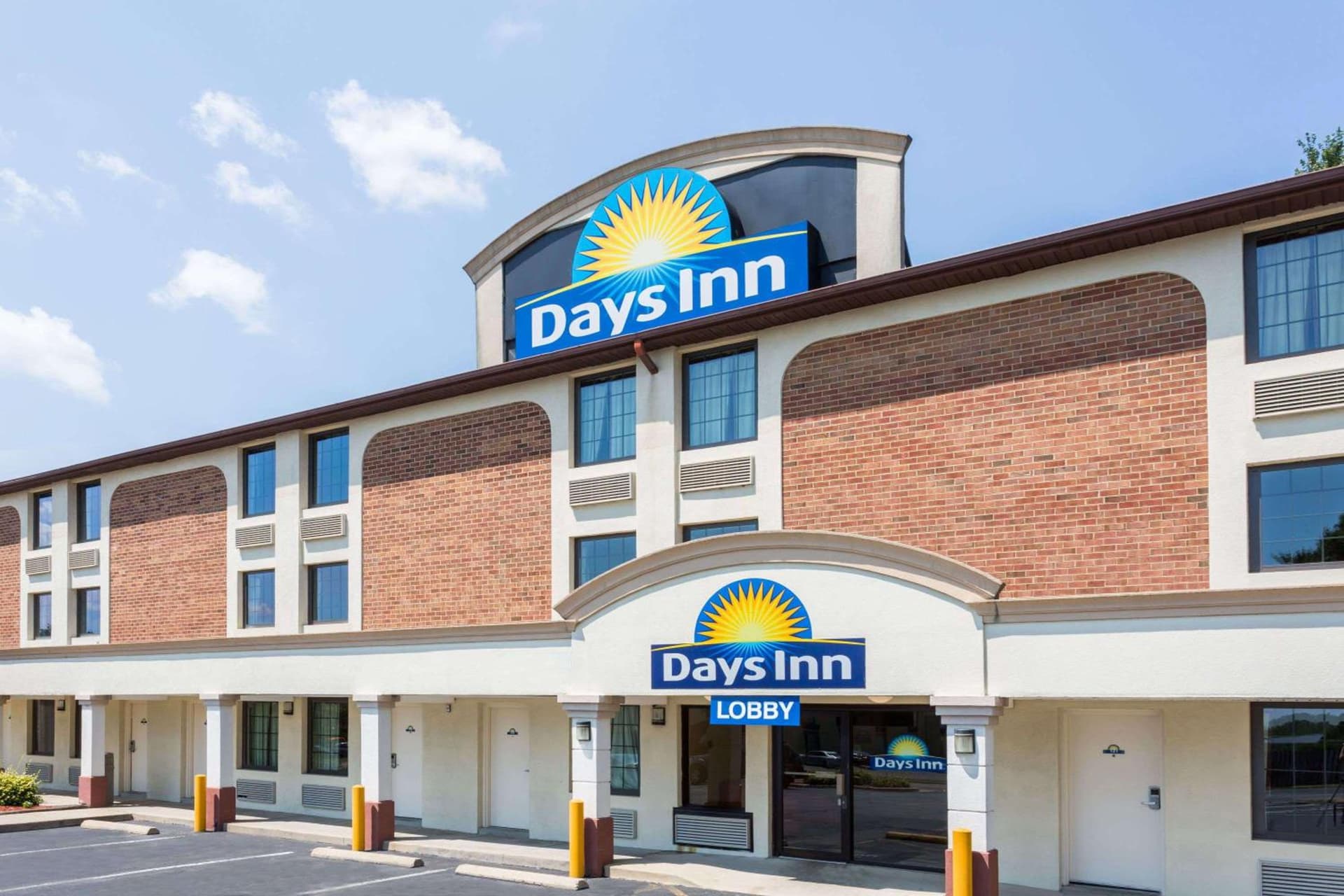 Days Inn by Wyndham Dumfries Quantico featured exterior or lobby in Dumfries, VA — similar hotel