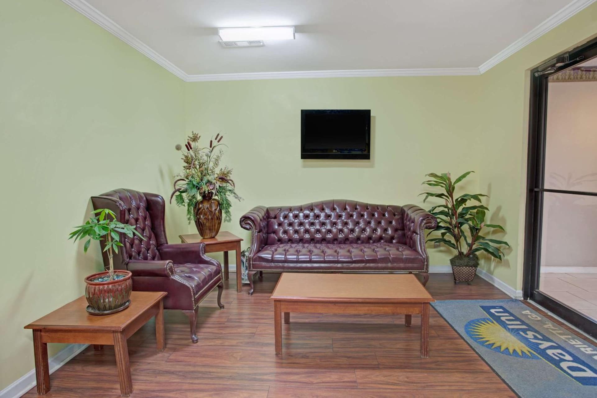 Days Inn by Wyndham Marietta White Water property views in Marietta, GA — gallery photo 3