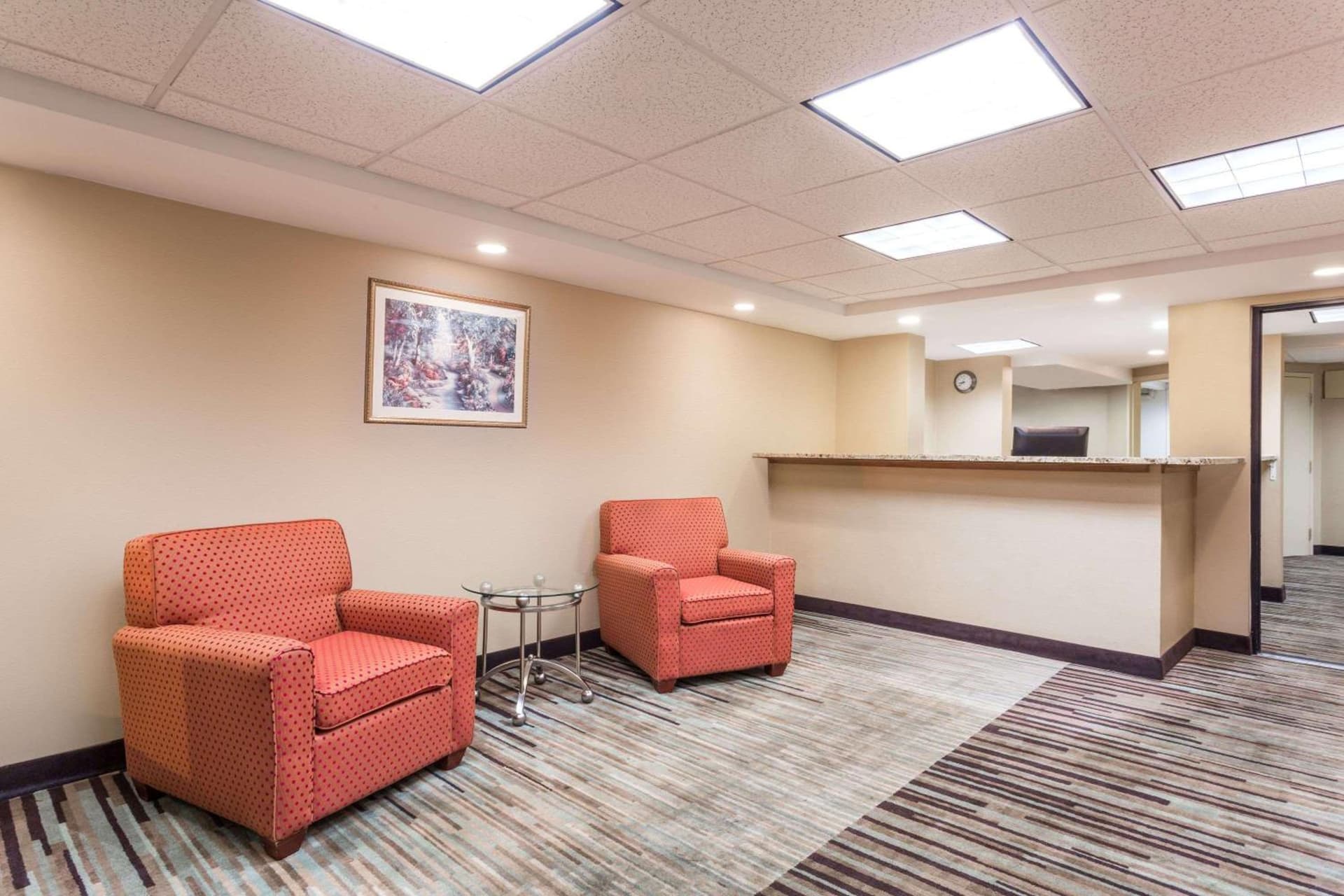Days Inn by Wyndham Dumfries Quantico interior in Dumfries, VA — gallery photo 2