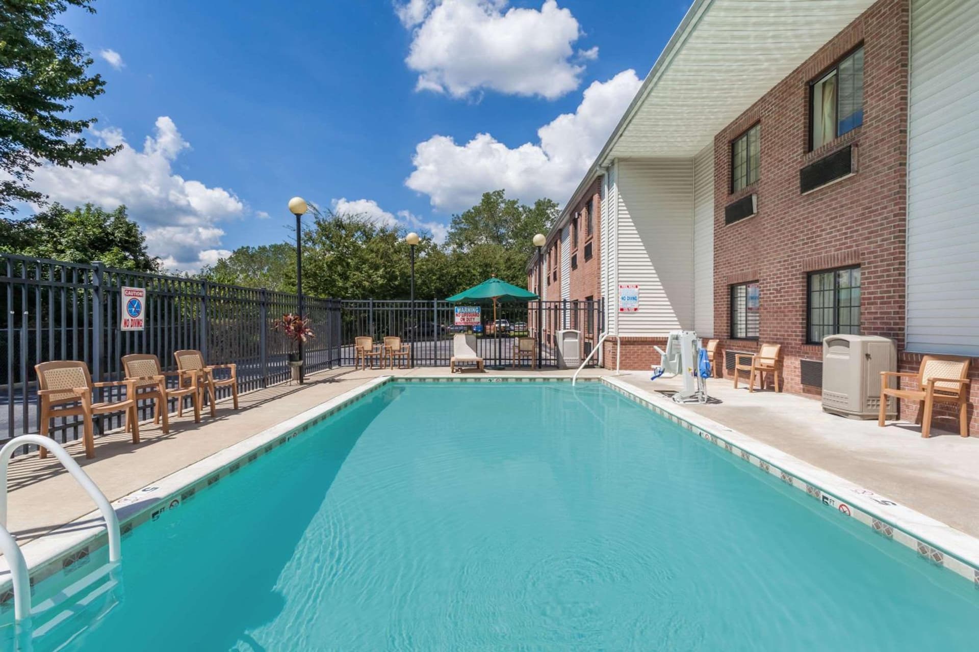 Days Inn & Suites by Wyndham Cambridge property views in Cambridge, MD — gallery photo 3