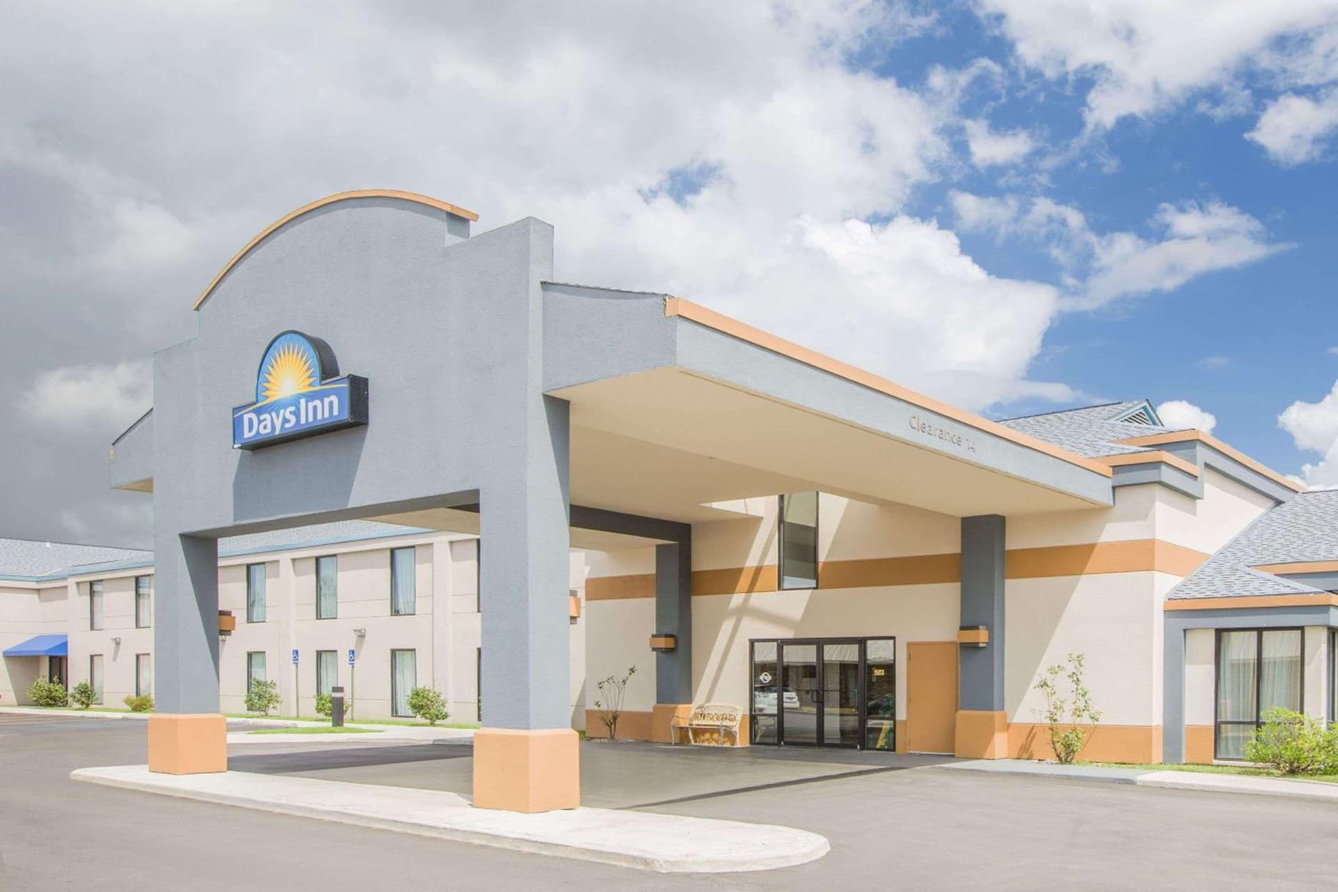Days Inn by Wyndham Hattiesburg MS featured exterior or lobby in Hattiesburg, MS — similar hotel