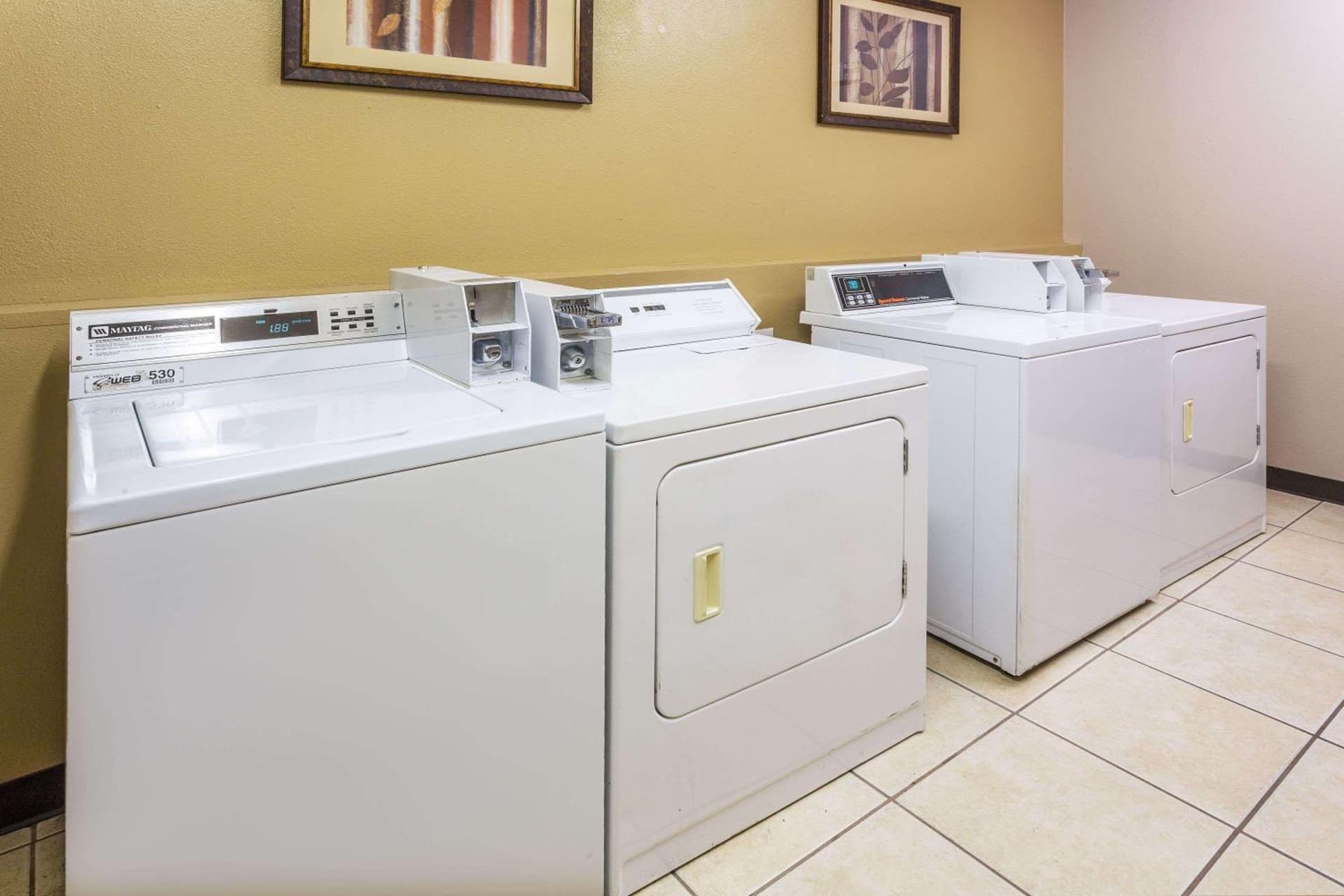 Days Inn & Suites by Wyndham Vancouver gallery photo in Vancouver, WA — image 18