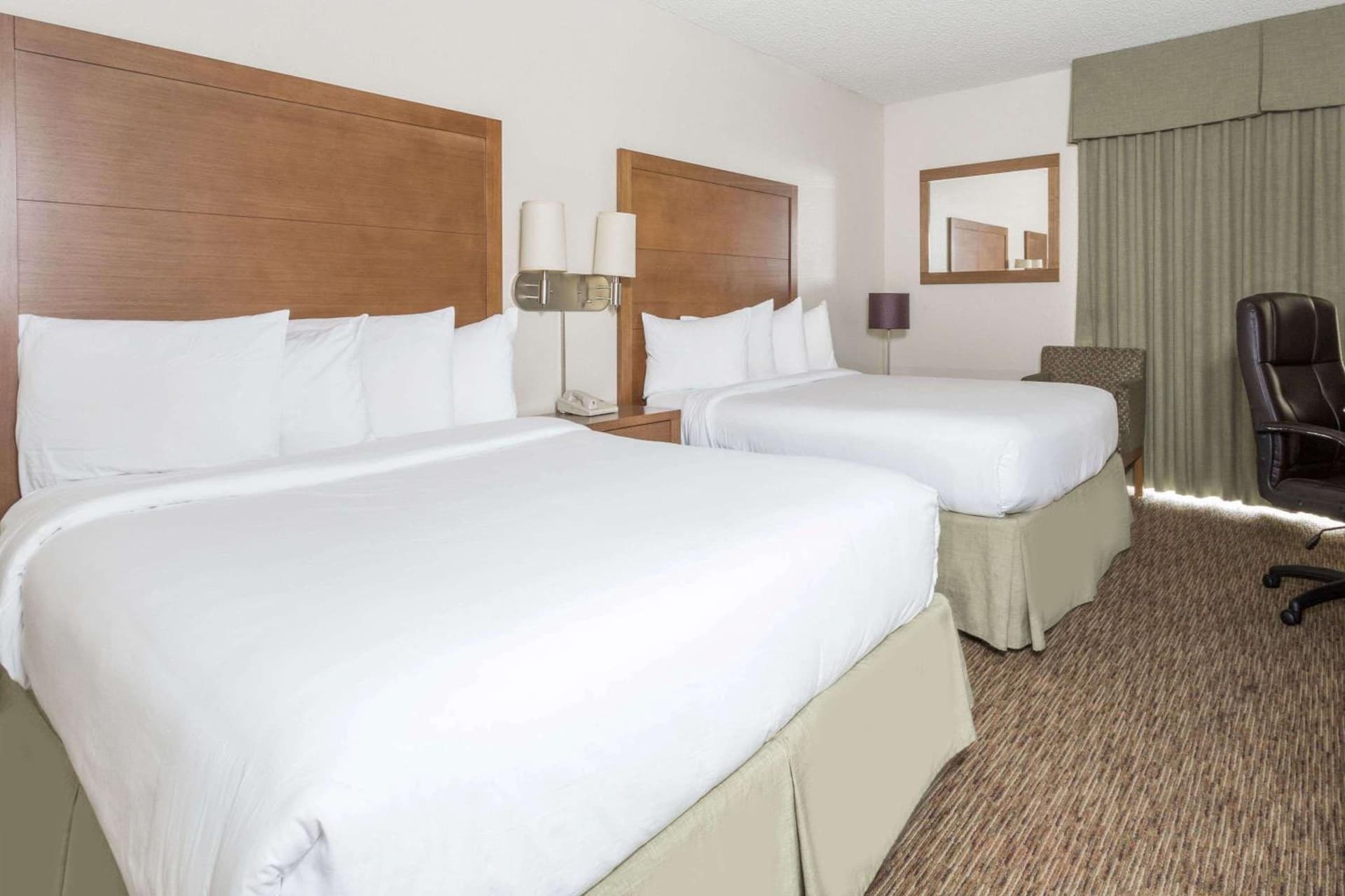 The Grand Inn Peoria gallery photo in Peoria, AZ — image 9