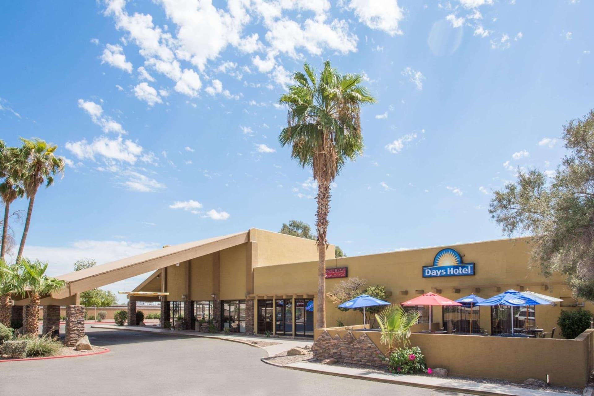 The Grand Inn Peoria featured exterior or lobby in Peoria, AZ — similar hotel