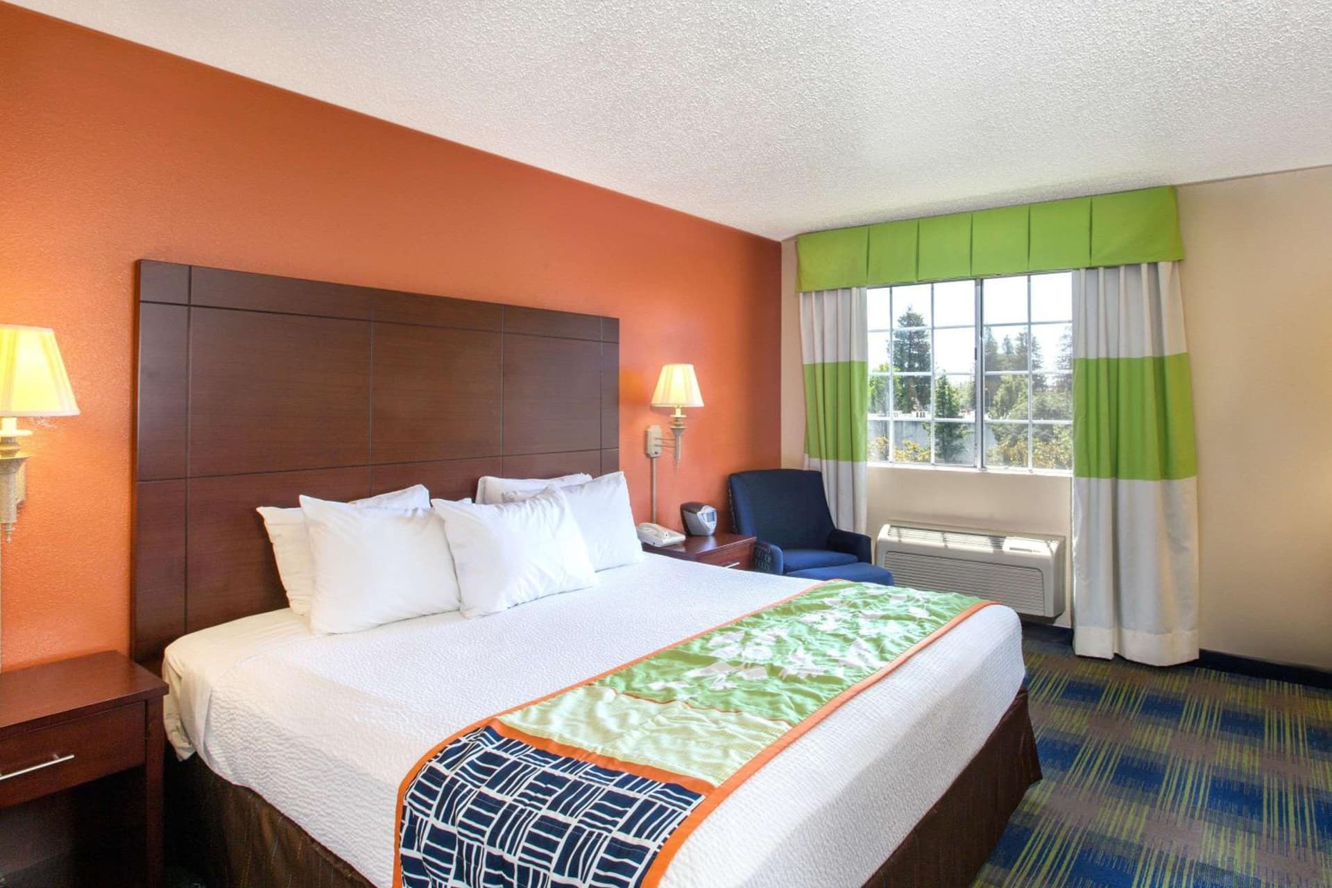 Days Inn by Wyndham Fremont gallery photo in Fremont, CA — image 17