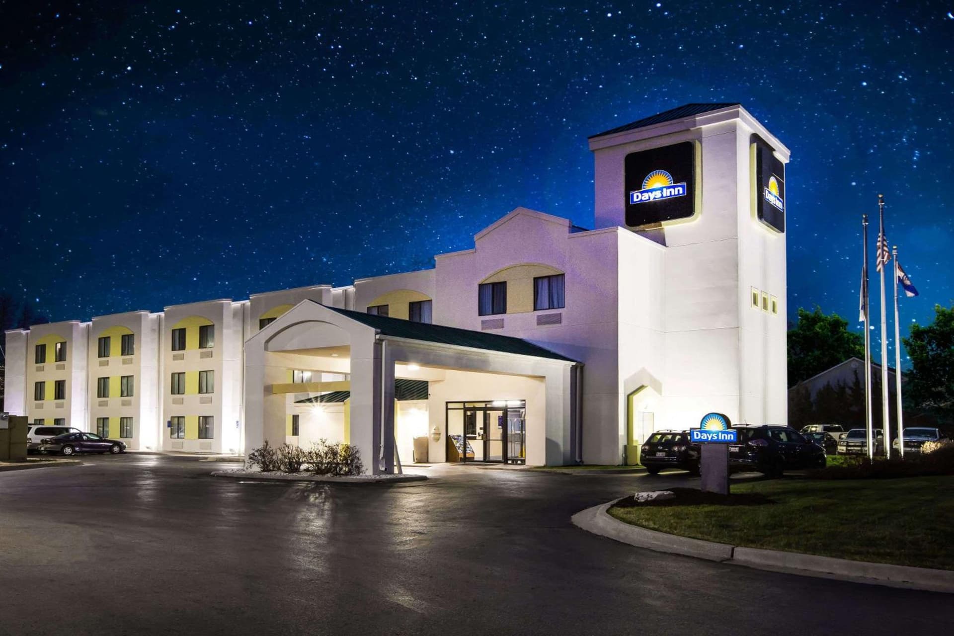 Days Inn by Wyndham Blue Springs interior in Blue Springs, MO — gallery photo 2