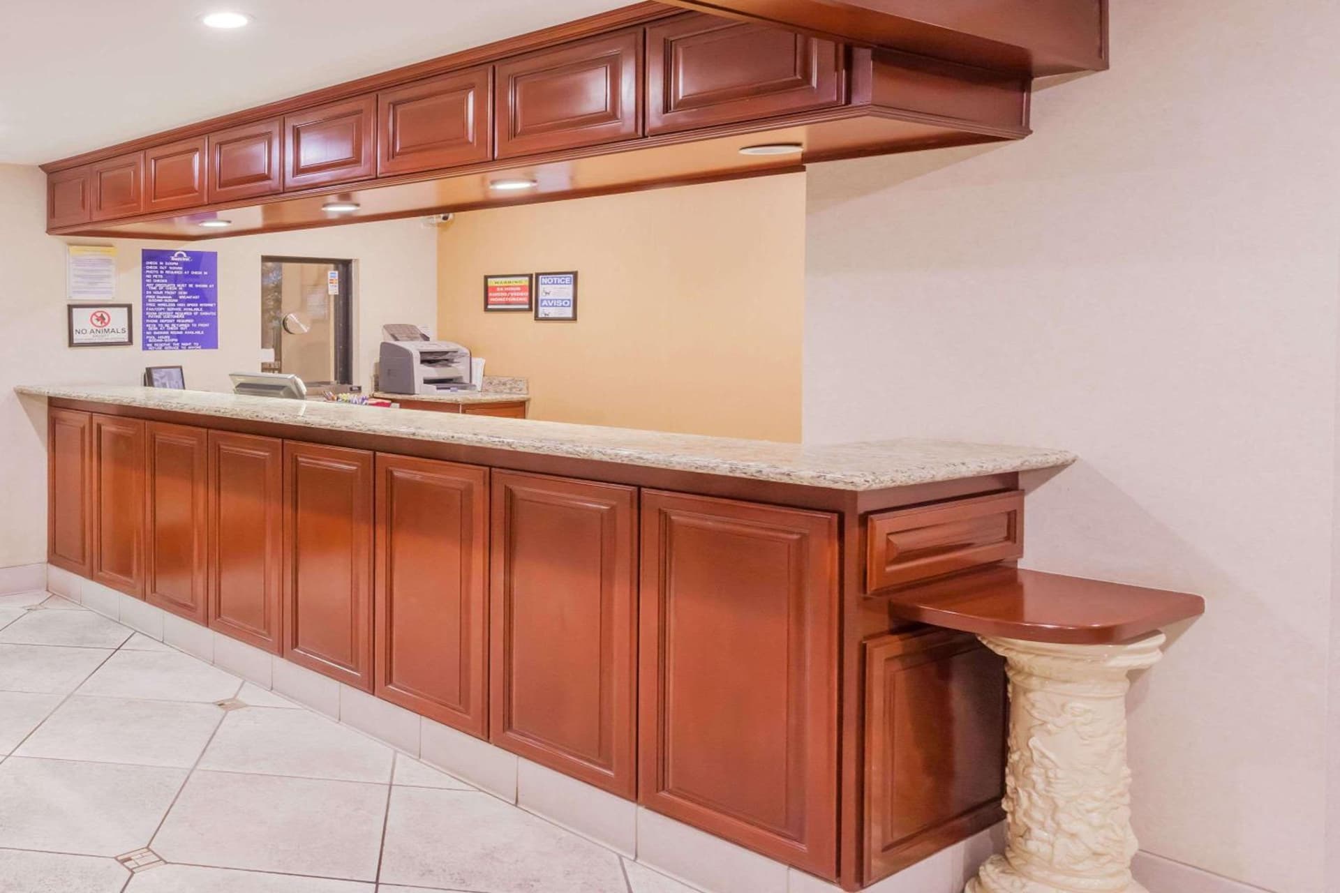 Hospitality Inn property views in San Bernardino, CA — gallery photo 3