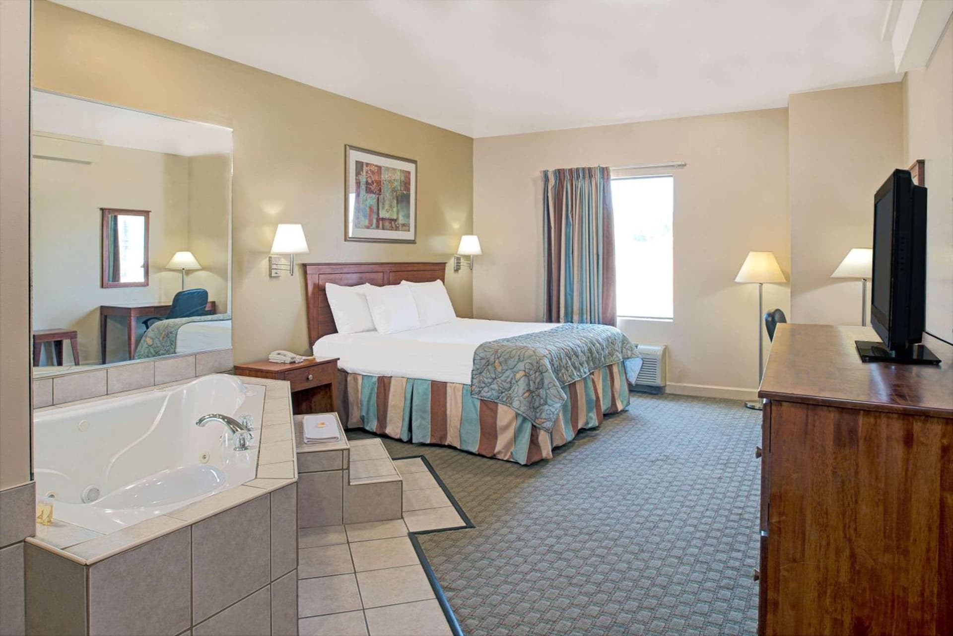 Days Inn by Wyndham Downtown St. Louis gallery photo in Saint Louis, MO — image 19