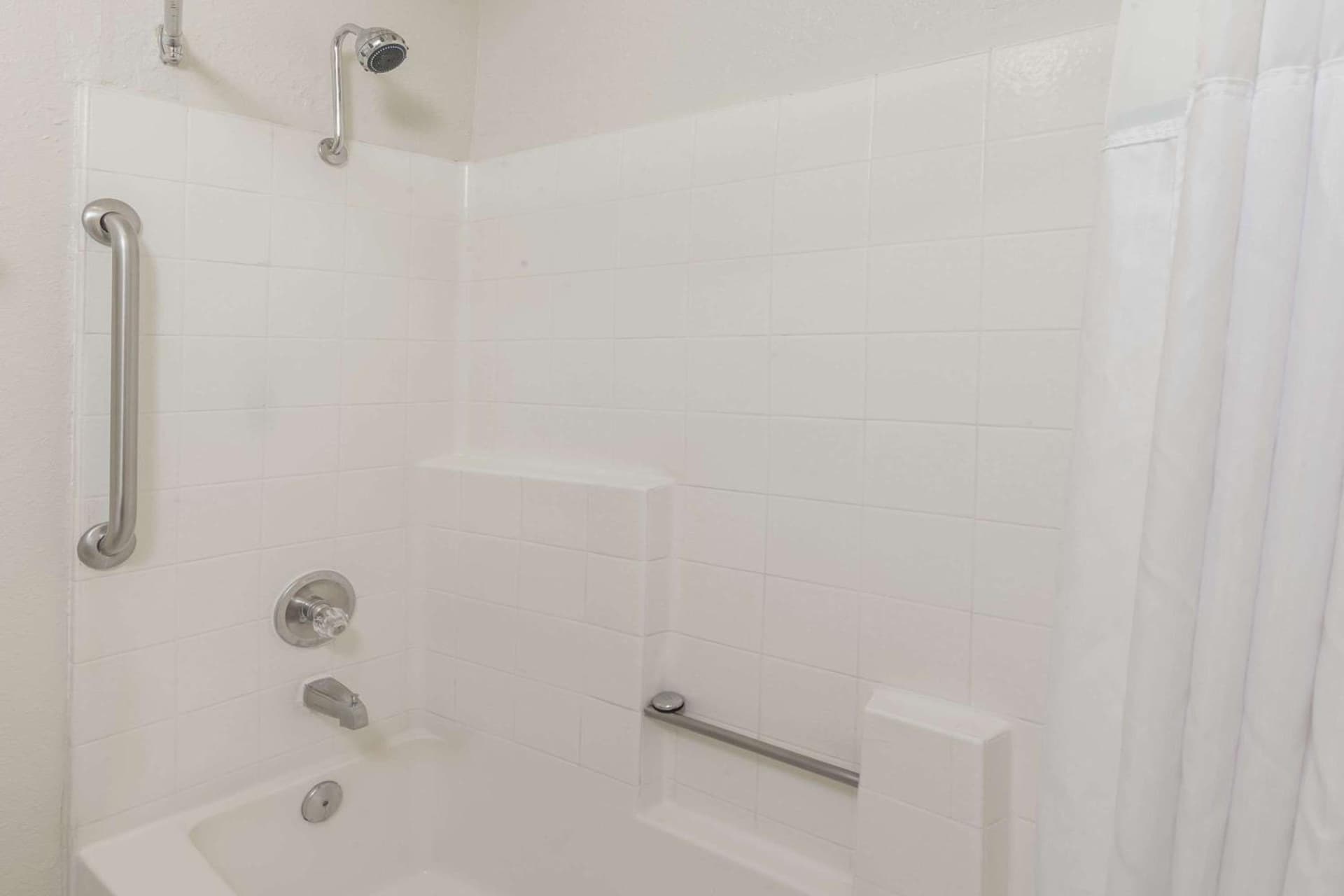 Hospitality Inn gallery photo in San Bernardino, CA — image 32