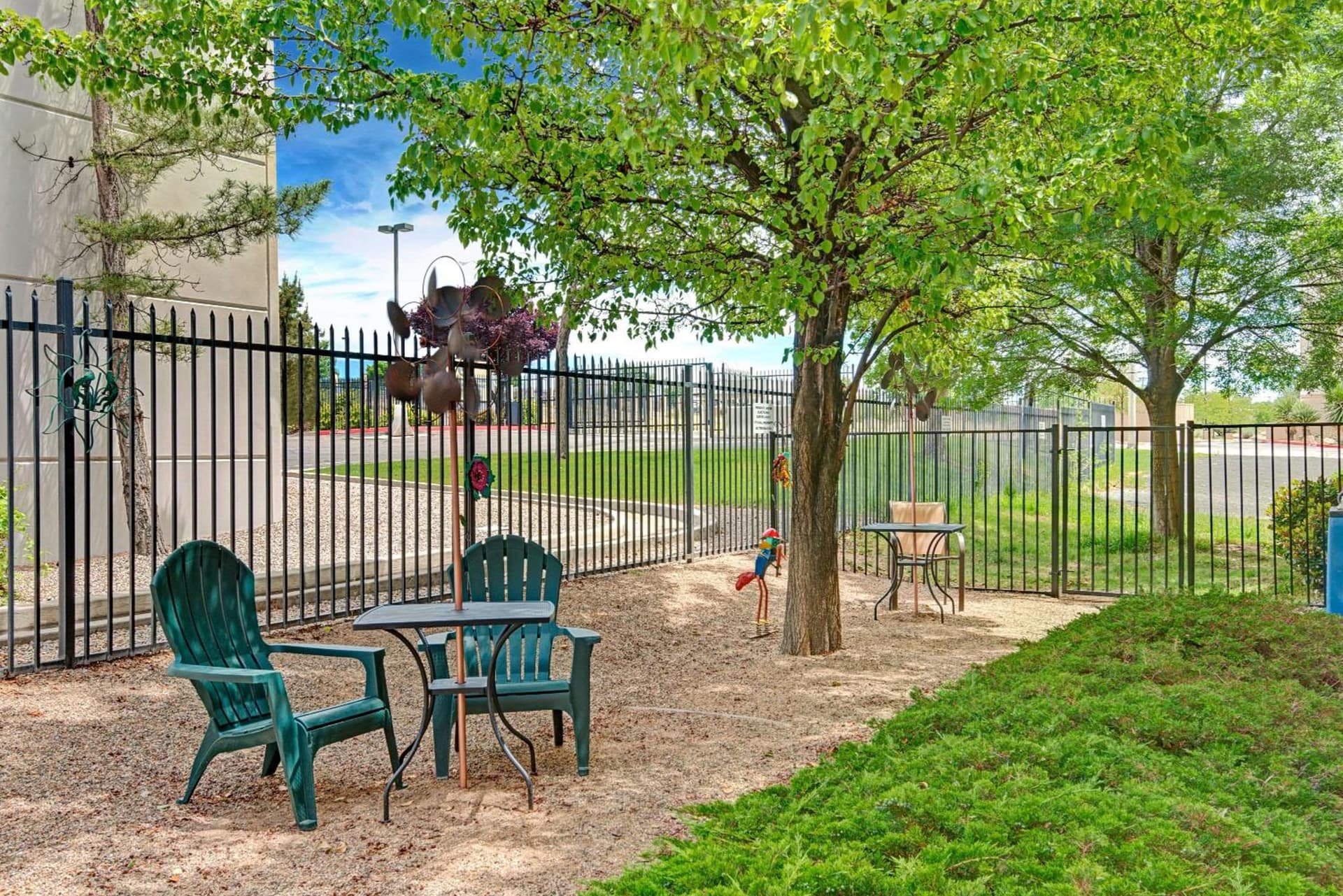 Days Inn & Suites by Wyndham Airport Albuquerque gallery photo in Albuquerque, NM — image 26