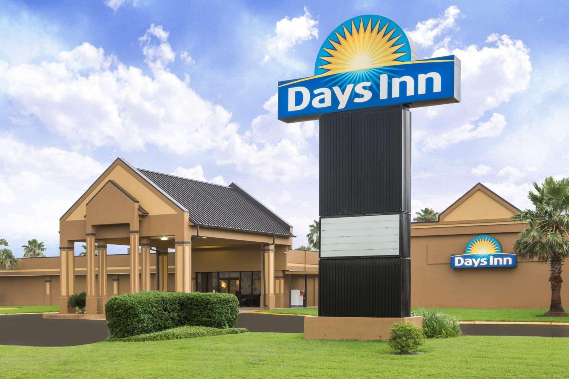 Days Inn & Suites by Wyndham Jennings featured exterior or lobby in Jennings, LA — similar hotel