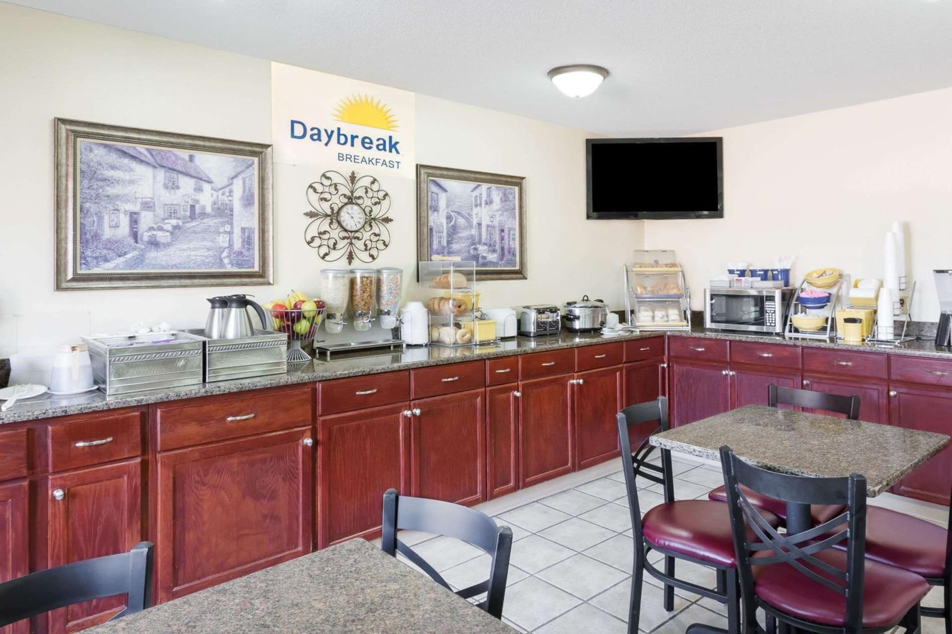 Days Inn & Suites by Wyndham Des Moines Airport gallery photo in Des Moines, IA — image 25