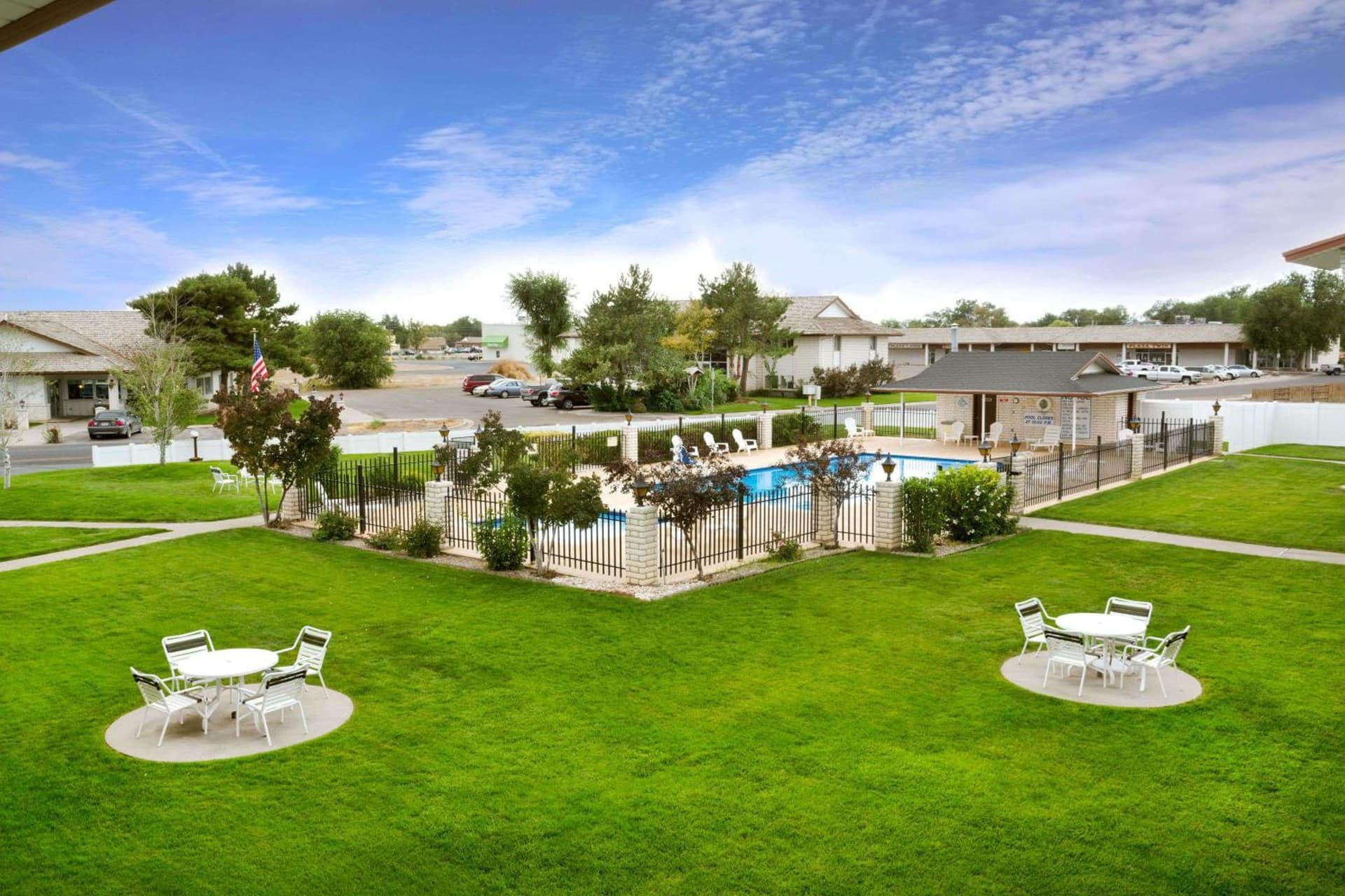 Days Inn by Wyndham Delta interior in Delta, UT — gallery photo 2
