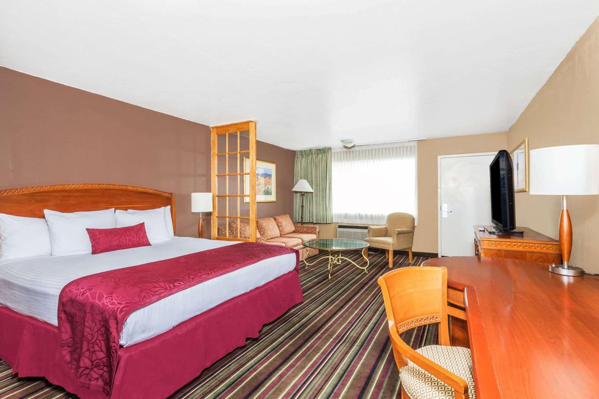 Days Inn & Suites by Wyndham Logan property views in Logan, UT — gallery photo 3