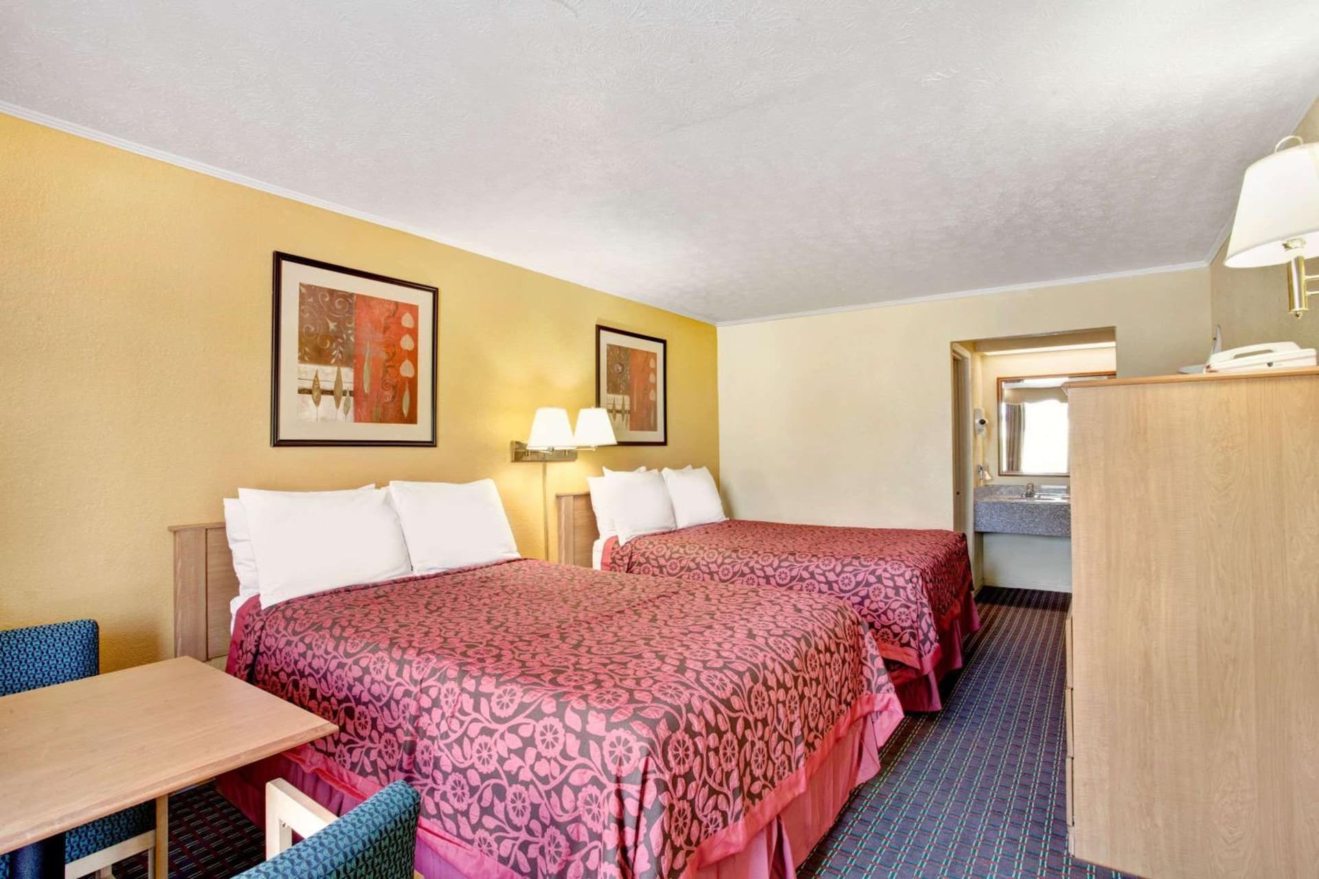Days Inn by Wyndham Knoxville West property views in Knoxville, TN — gallery photo 3