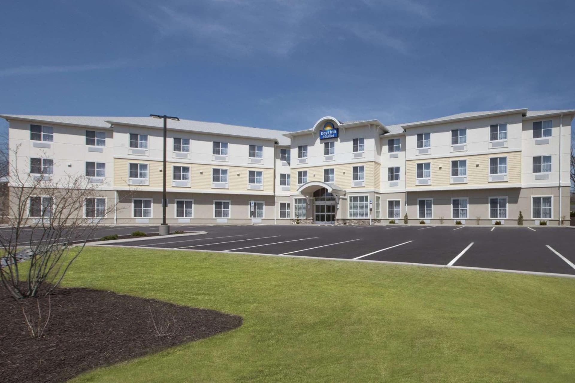 Sleep Inn & Suites Altoona North — hotel in Altoona, Pennsylvania