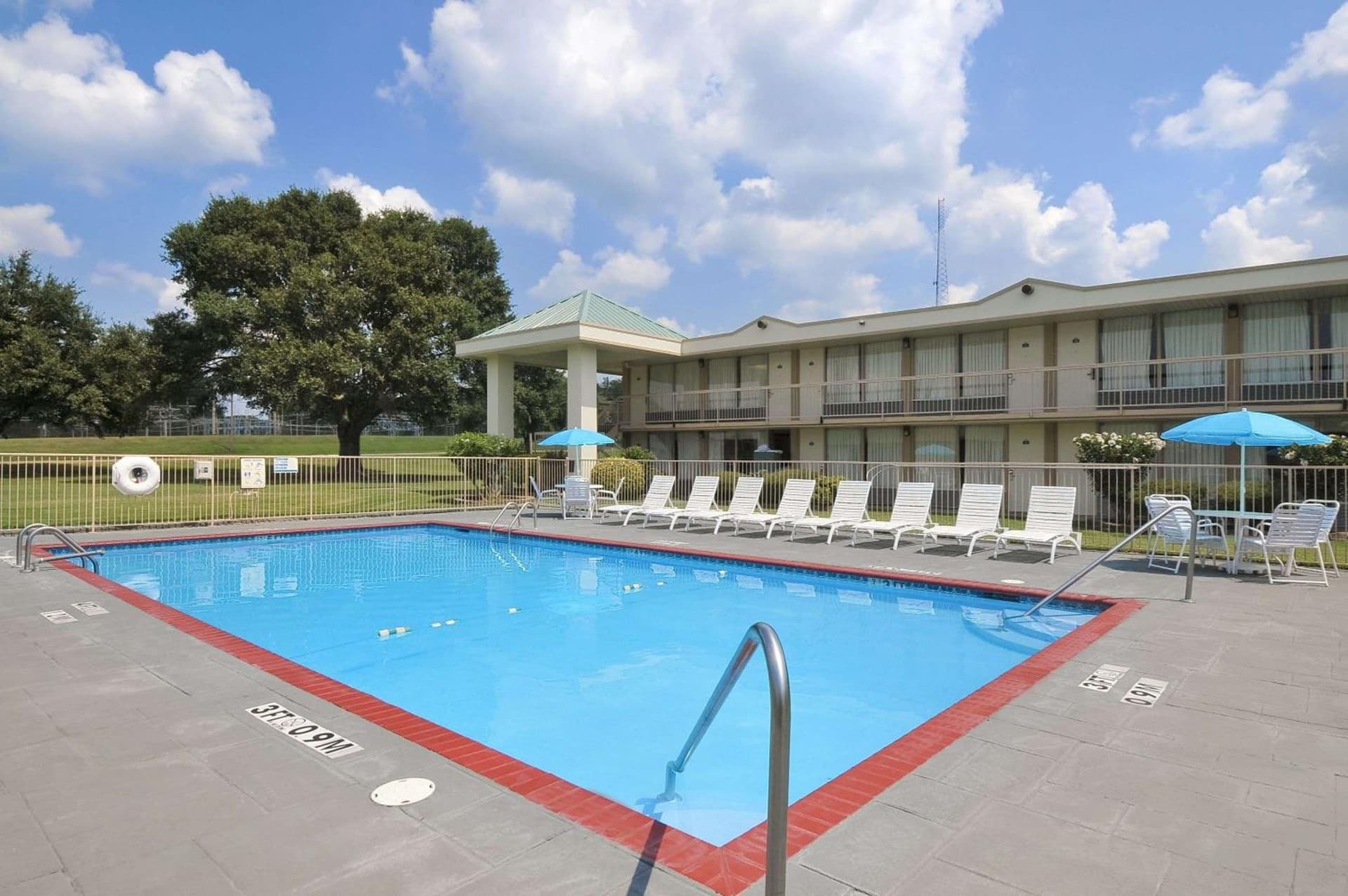 Crown Inn property views in Forrest City, AR — gallery photo 3