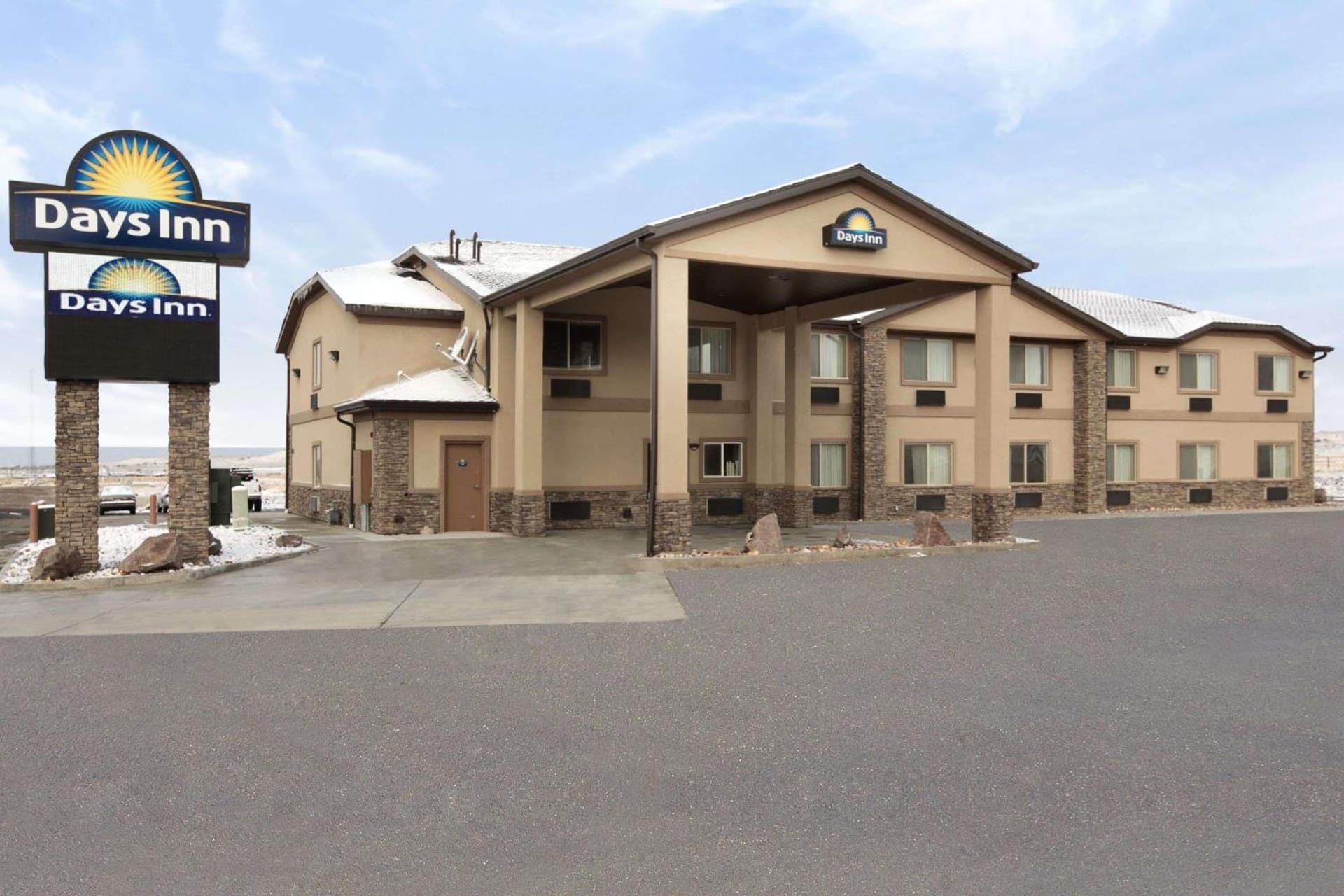 Days Inn by Wyndham Beaver interior in Beaver, UT — gallery photo 2
