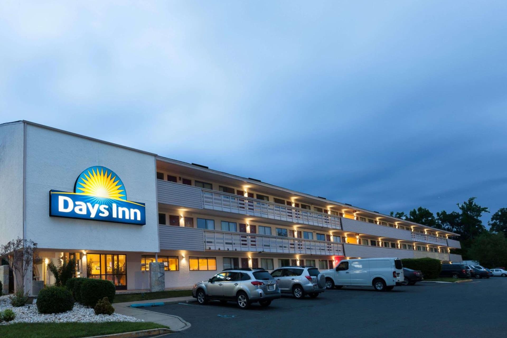 Days Inn by Wyndham Monmouth Junction-S Brunswick-Princeton featured exterior or lobby in Monmouth Junction, NJ — similar hotel