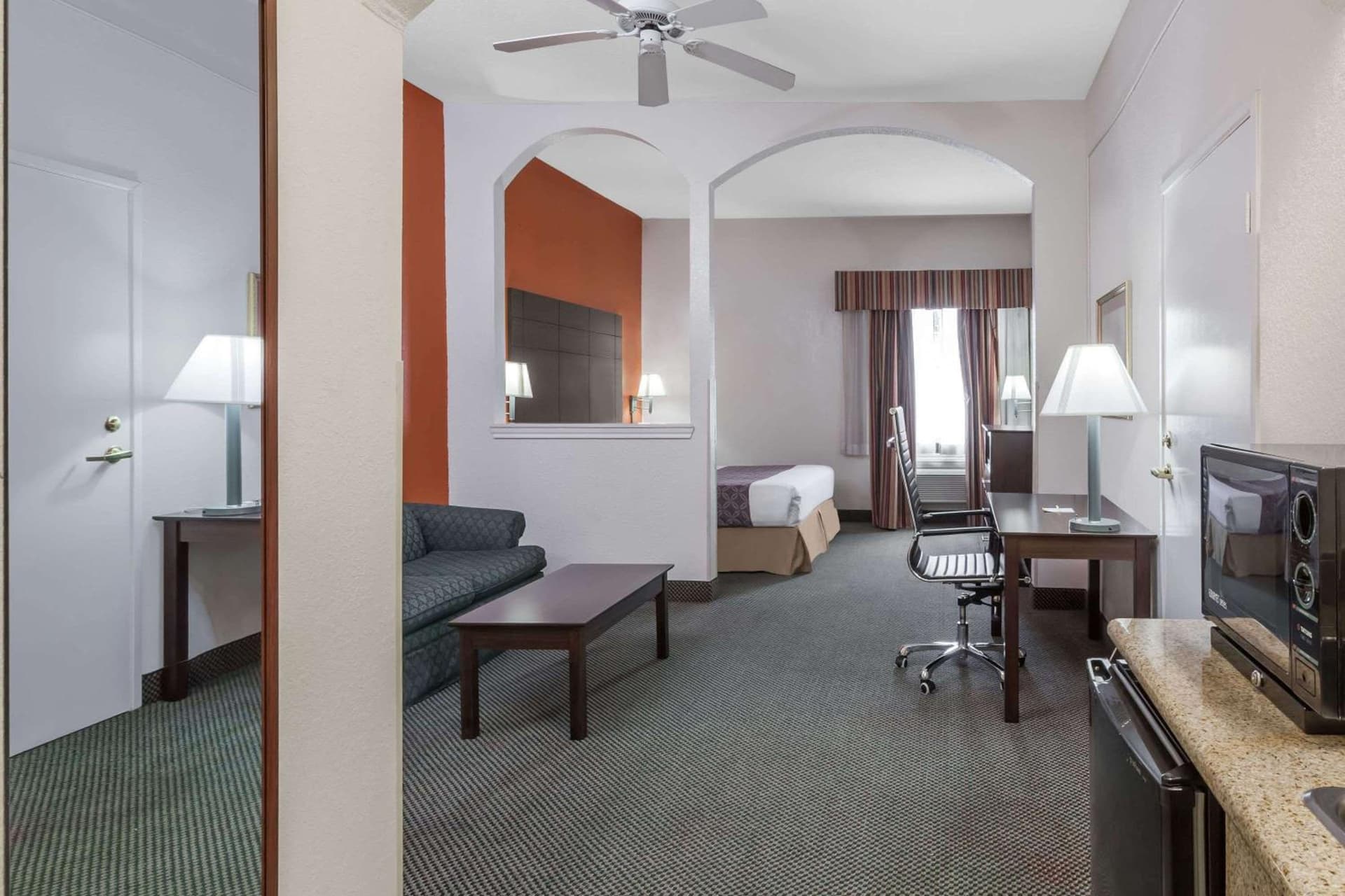 Studio 6 Suites Pasadena, TX gallery photo in Pasadena, TX — image 49
