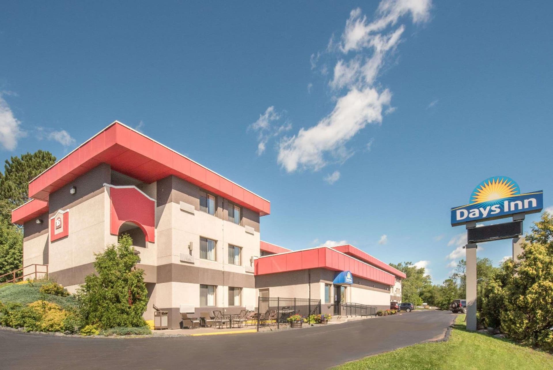 Days Inn by Wyndham Duluth Lakewalk — hotel in Duluth, Minnesota